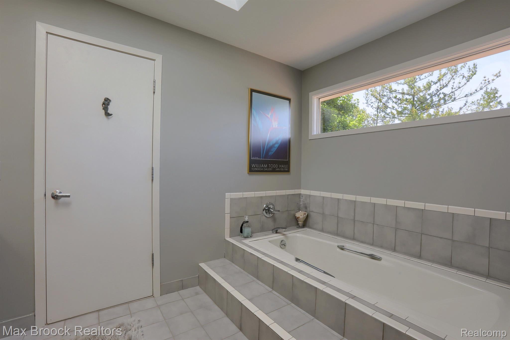 4530 WALDEN Drive