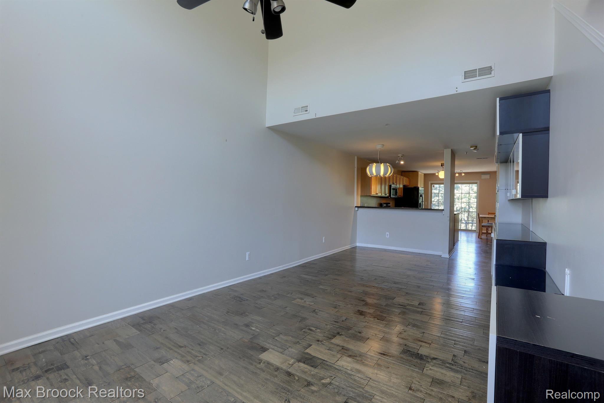 39440 SPRINGWATER Drive