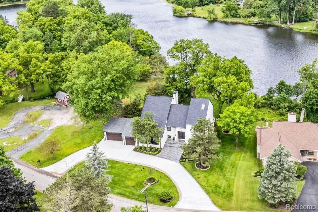 4926 LOCKHART Street