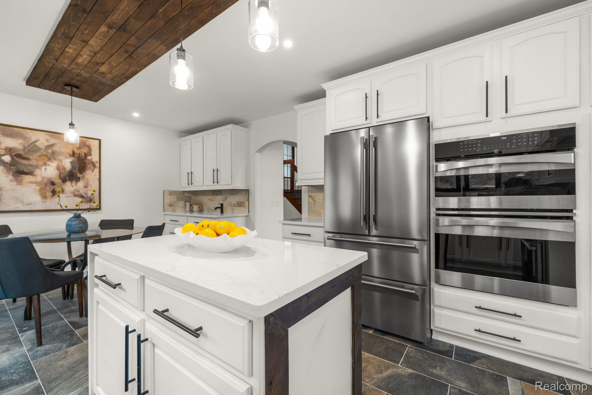 4926 LOCKHART Street