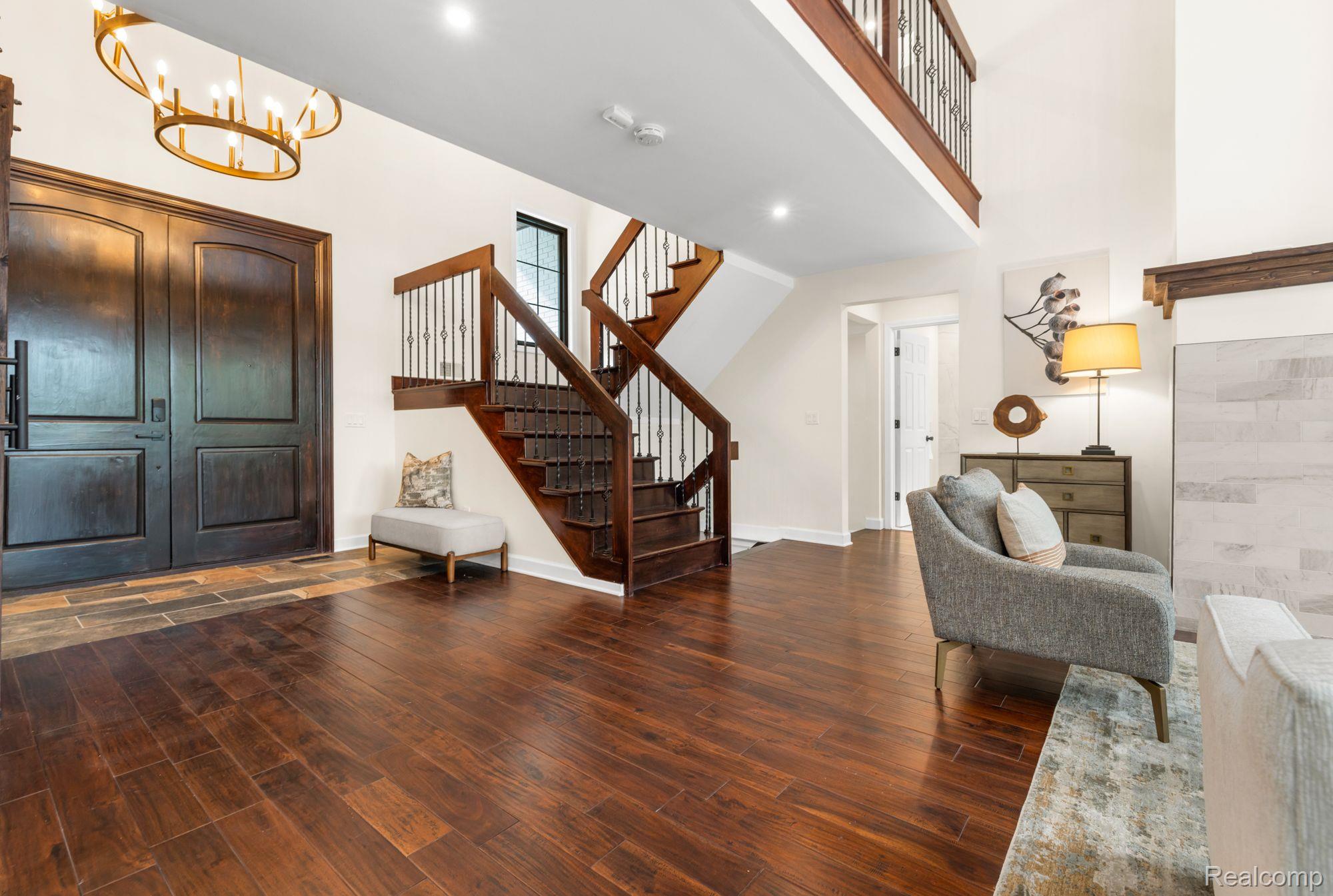 4926 LOCKHART Street