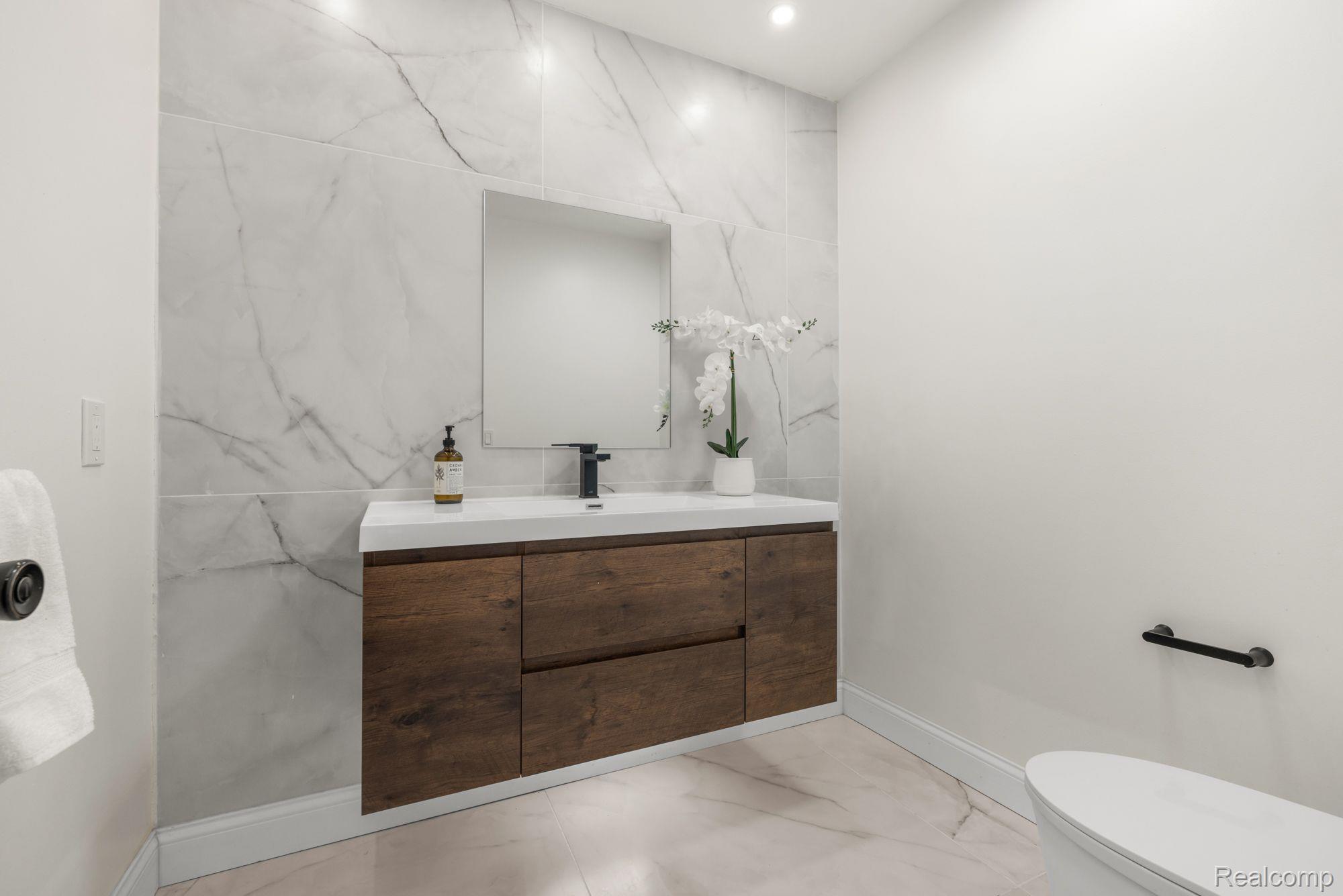 4926 LOCKHART Street