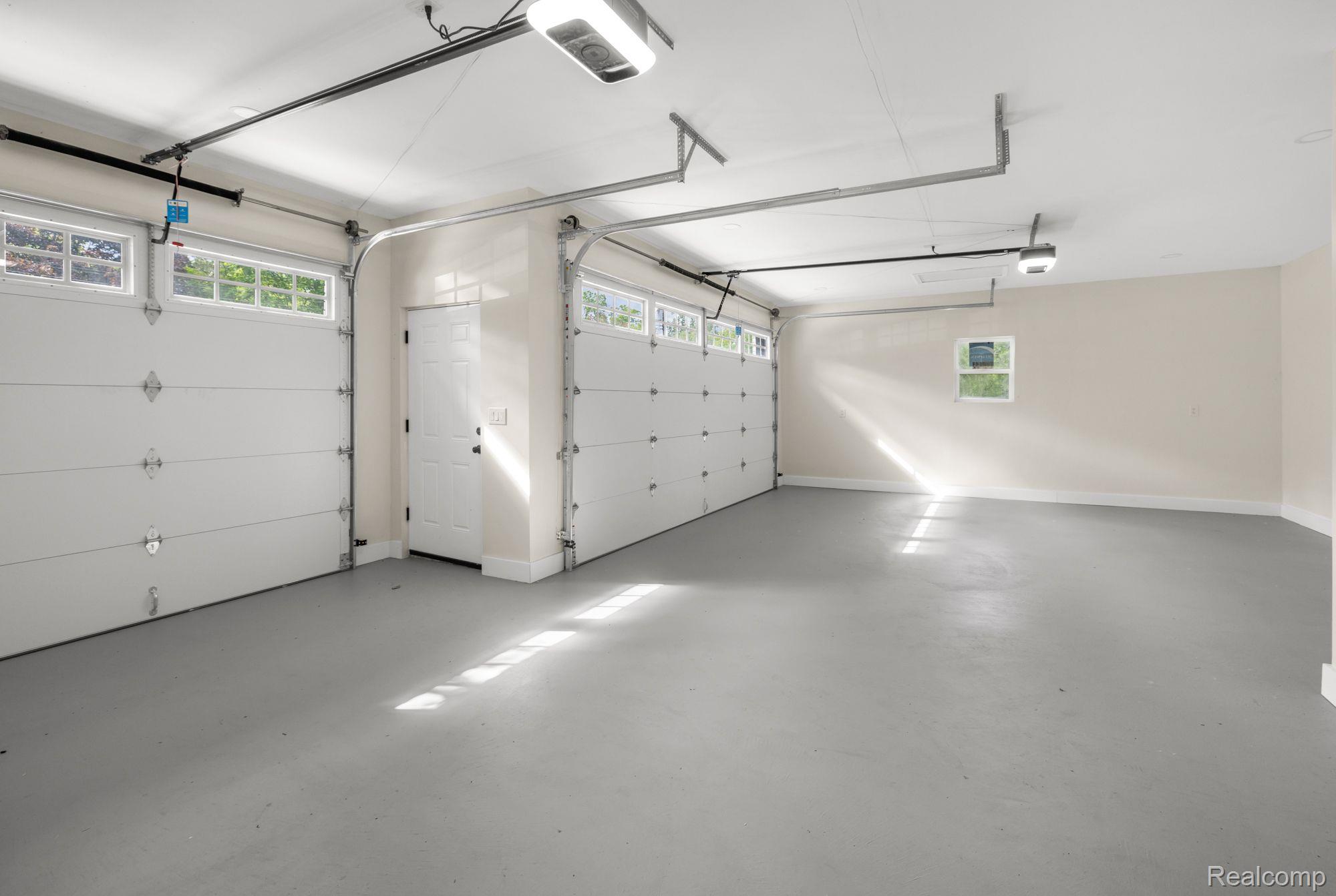 4926 LOCKHART Street