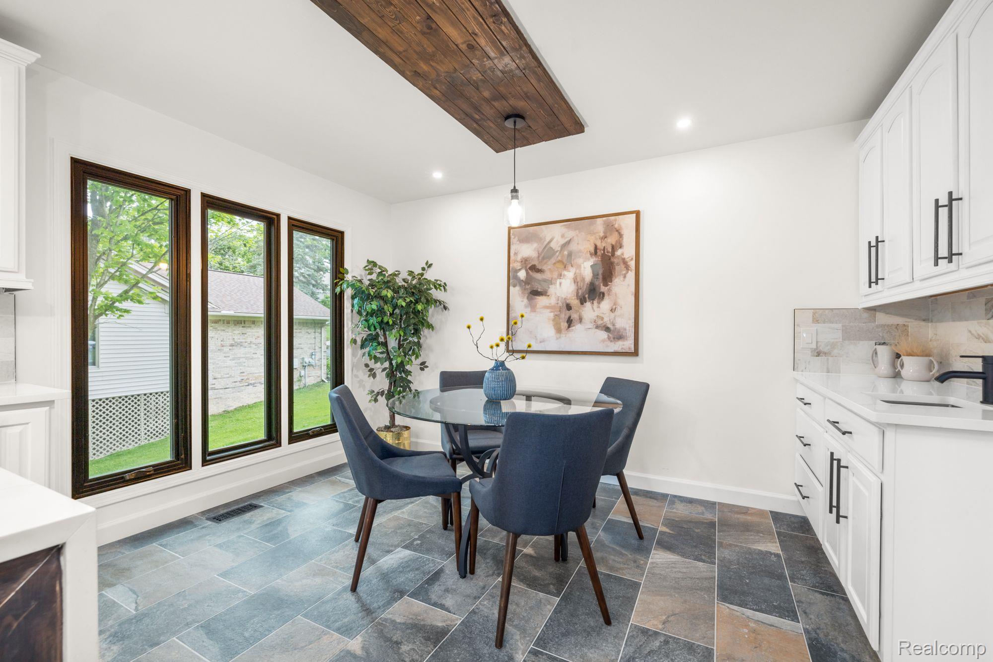 4926 LOCKHART Street