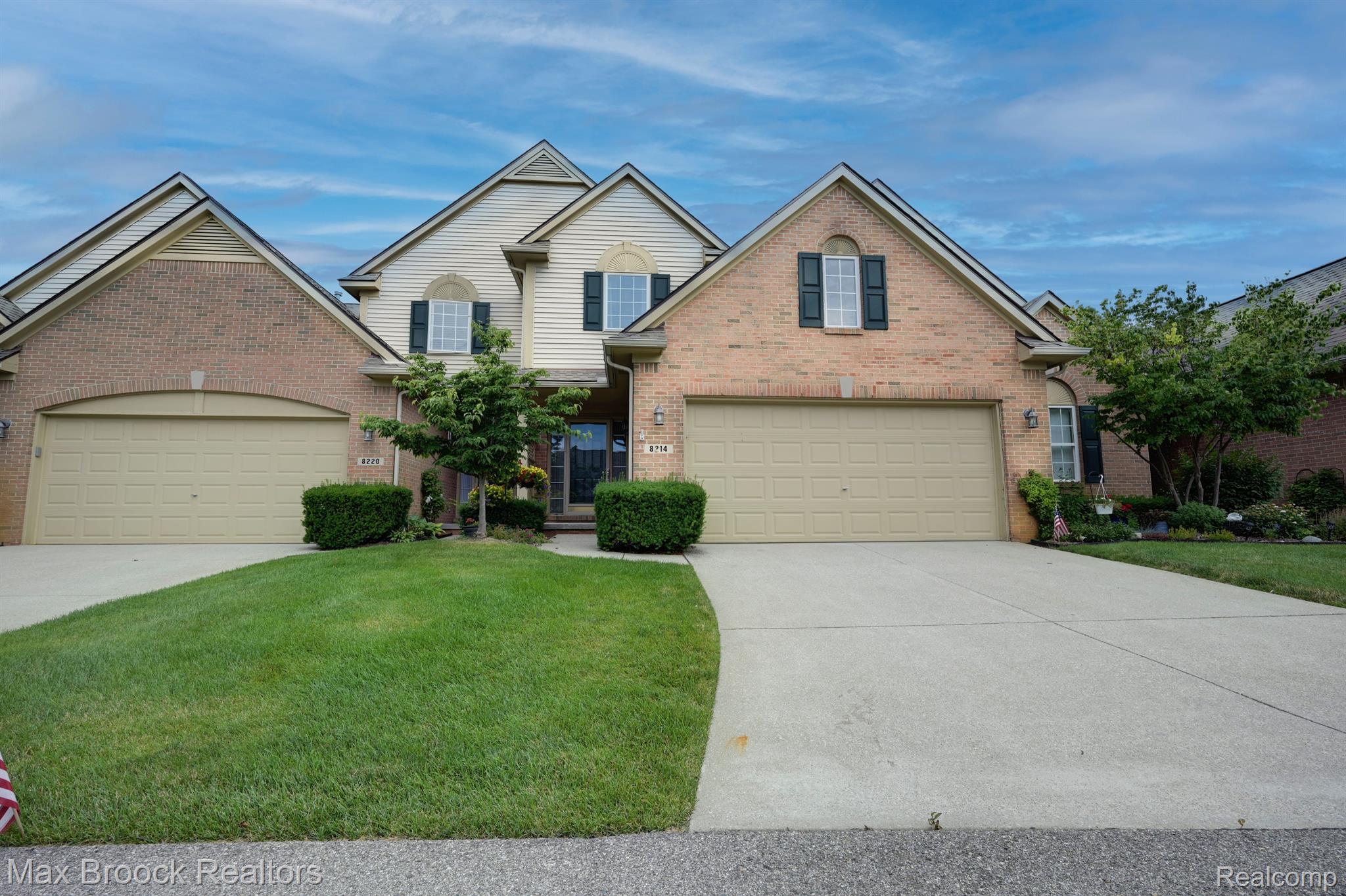 8214 SPRINGDALE Drive