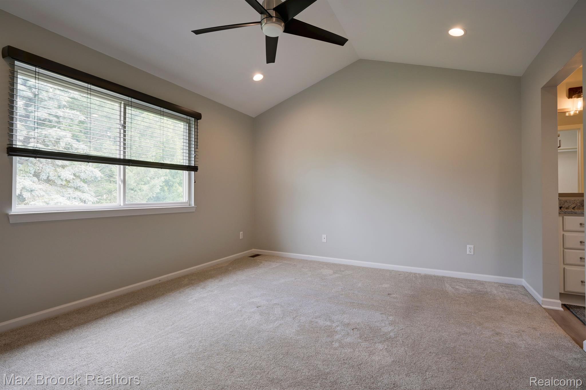 8214 SPRINGDALE Drive
