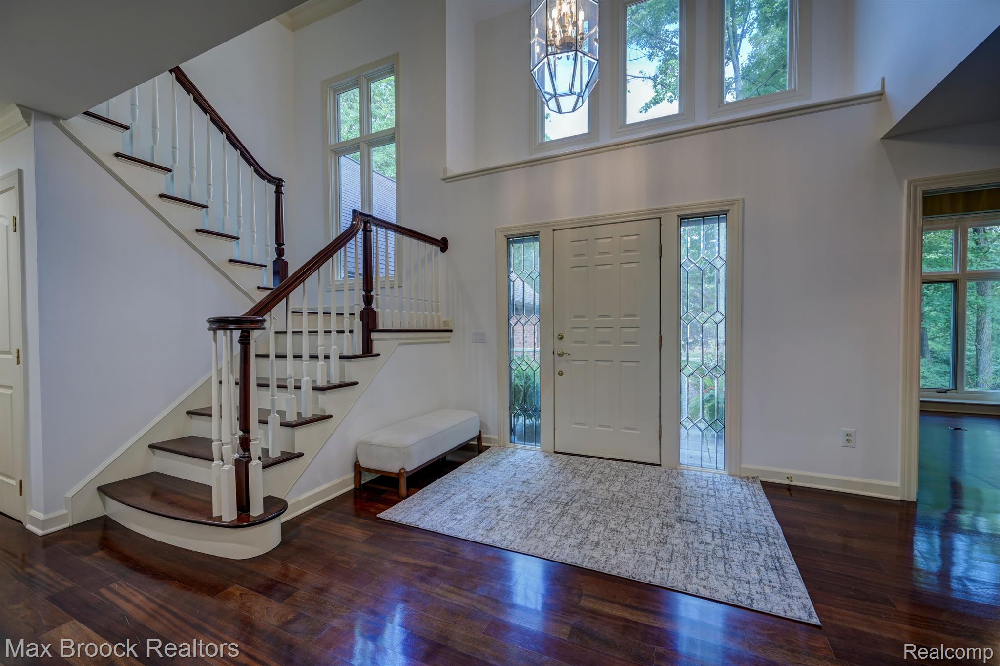 139 MANORWOOD Drive