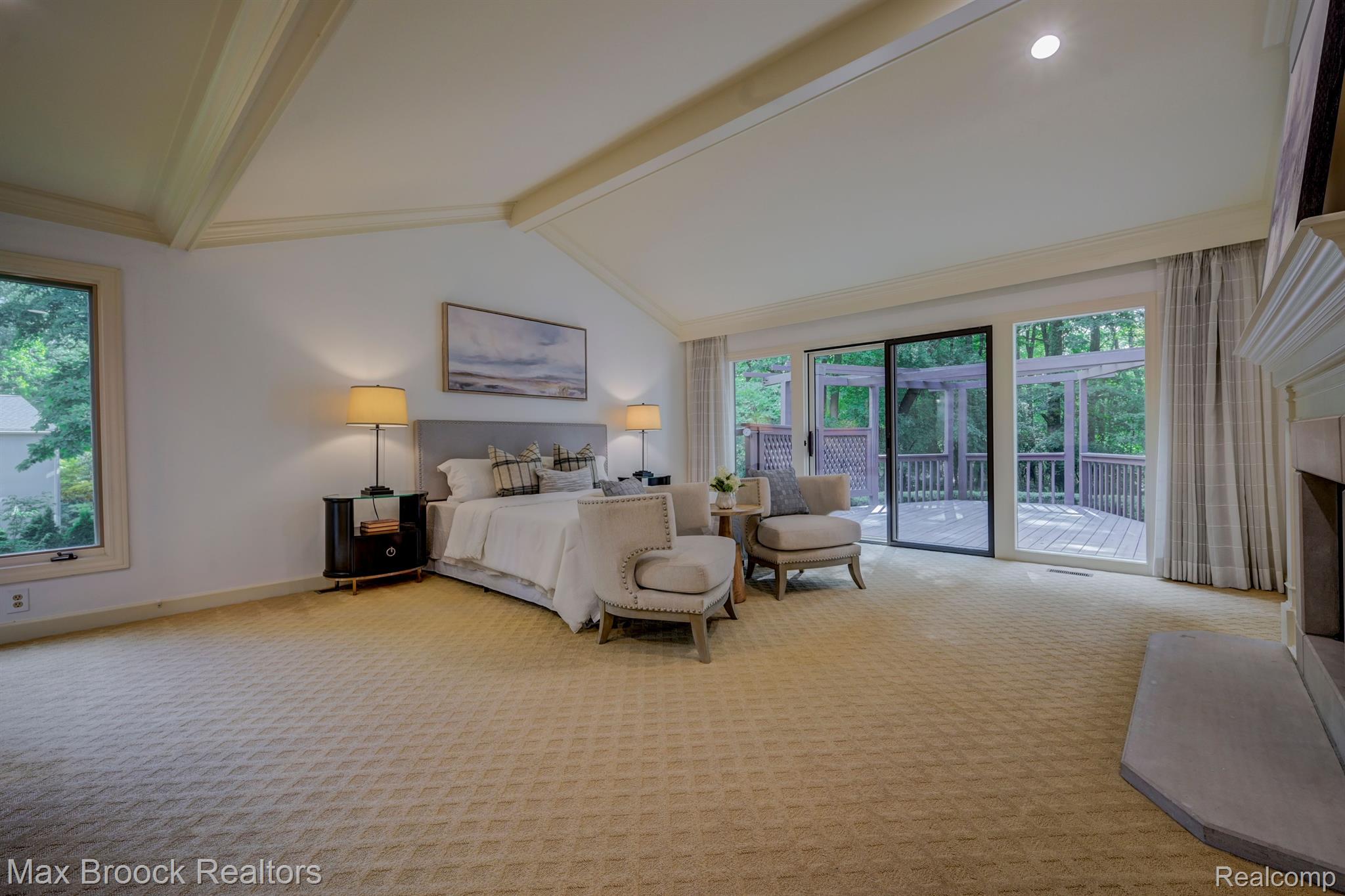 139 MANORWOOD Drive
