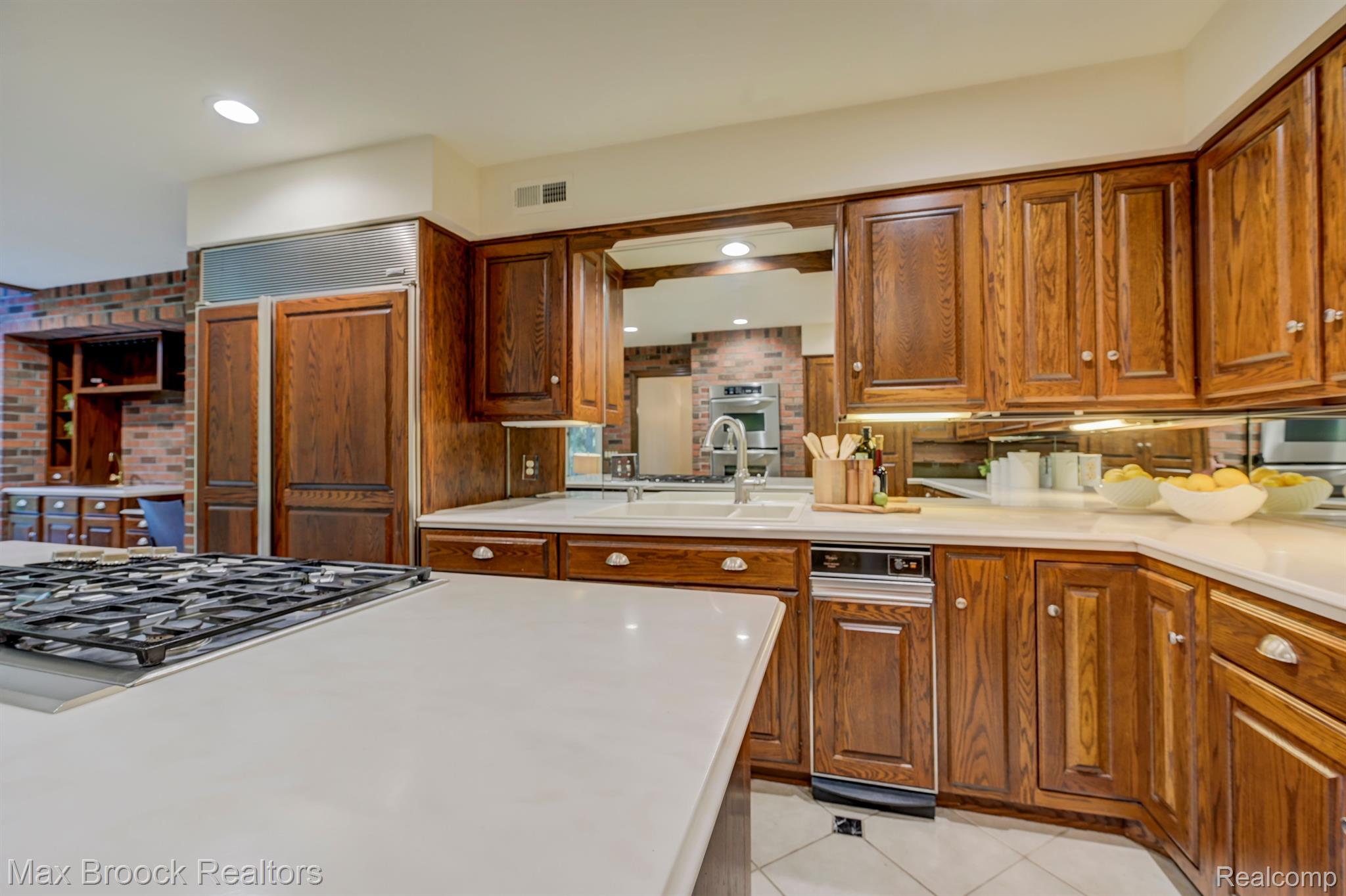 139 MANORWOOD Drive