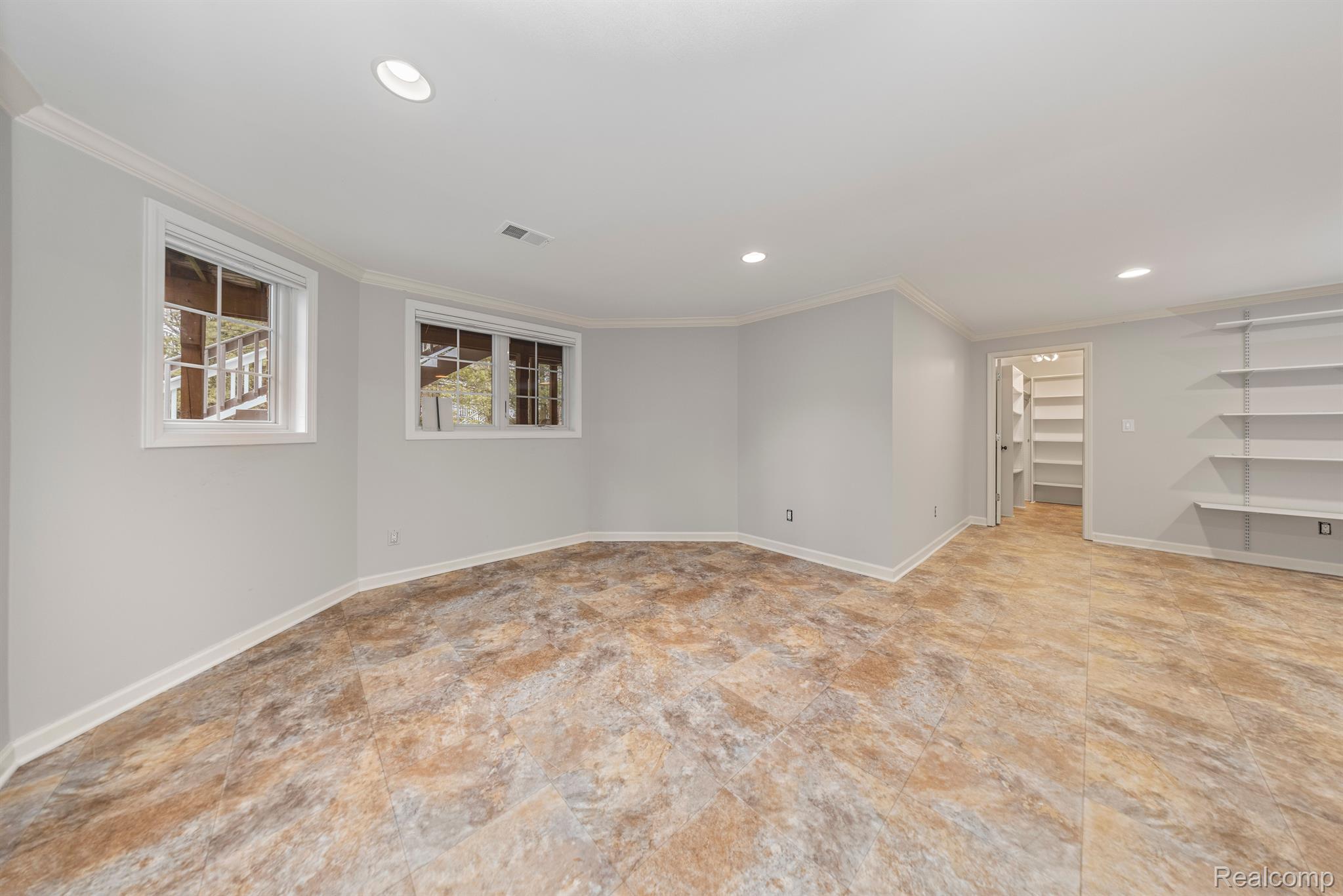 7285 HIDDENBROOK Lane