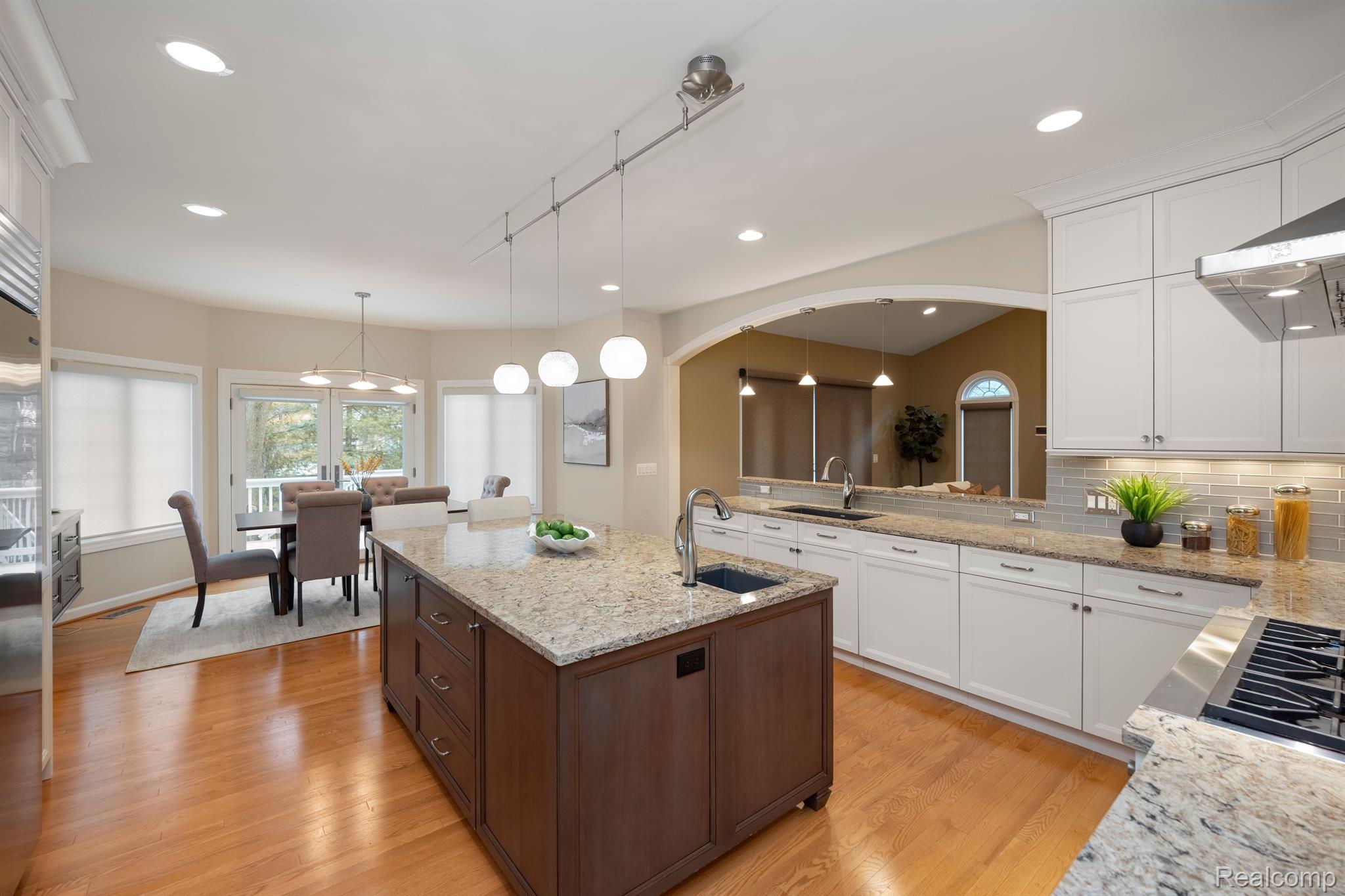 7285 HIDDENBROOK Lane