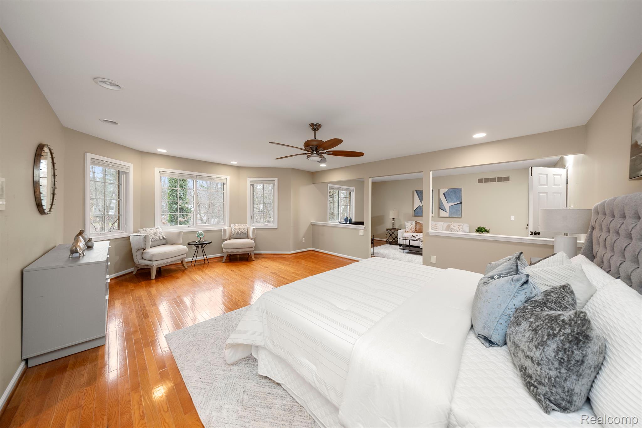 7285 HIDDENBROOK Lane