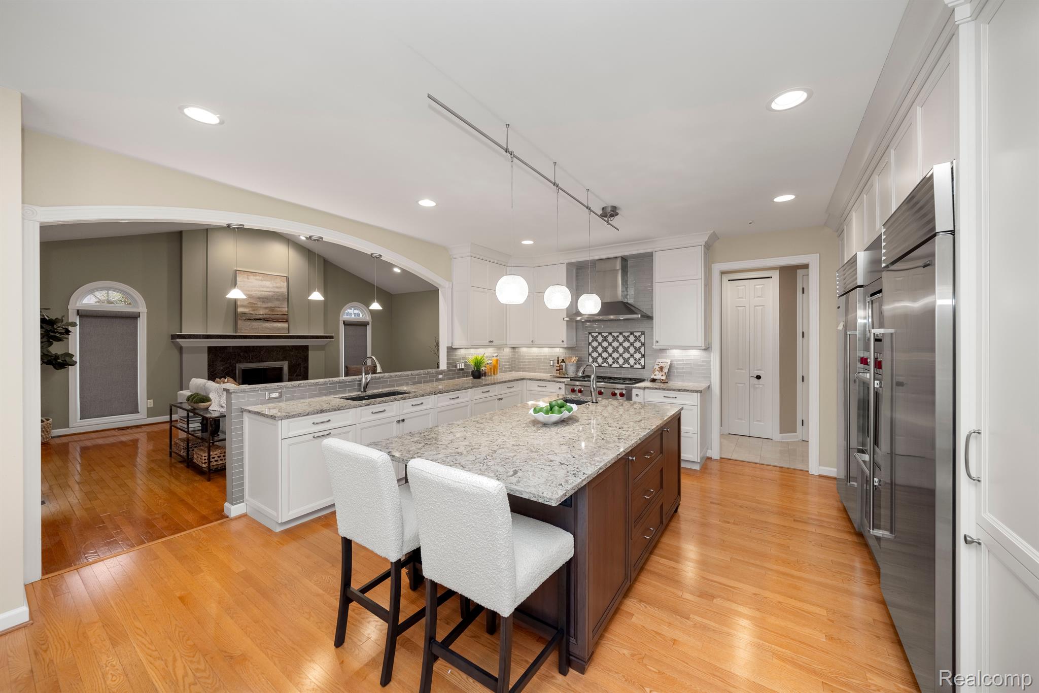7285 HIDDENBROOK Lane