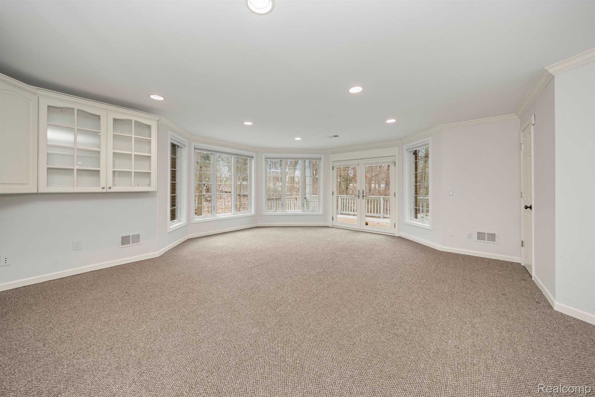 7285 HIDDENBROOK Lane