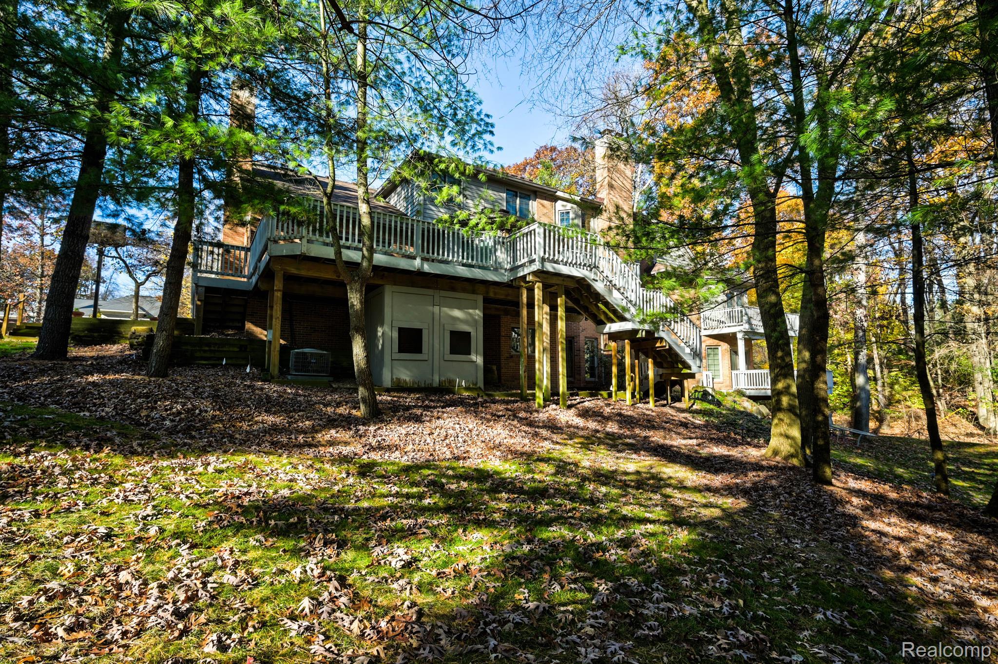 7285 HIDDENBROOK Lane