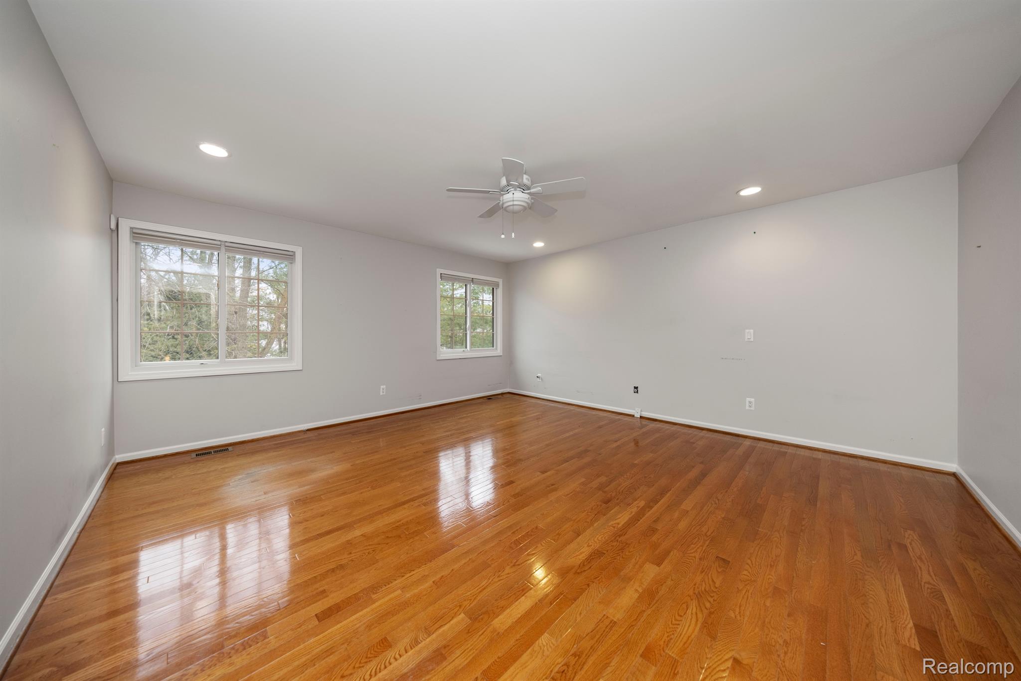 7285 HIDDENBROOK Lane