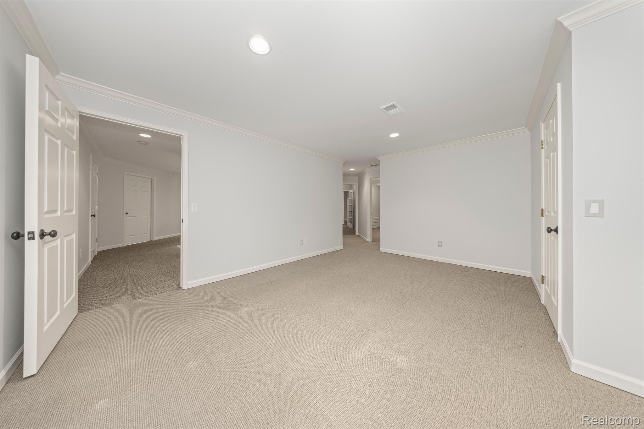 7285 HIDDENBROOK Lane