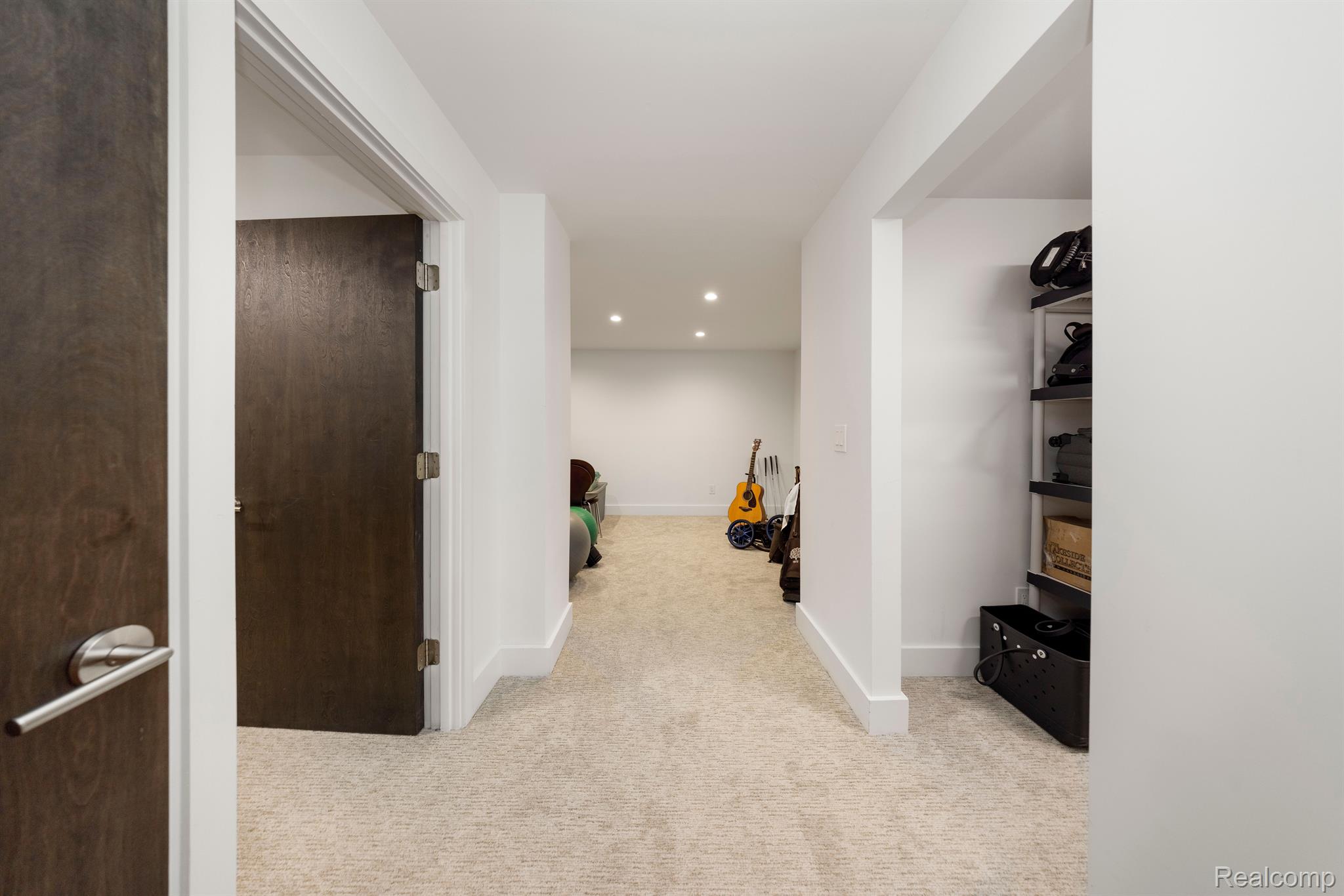 973 BLOOMFIELD WOODS
