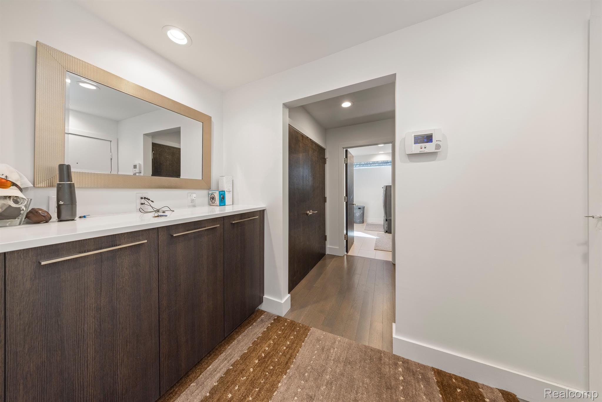 973 BLOOMFIELD WOODS