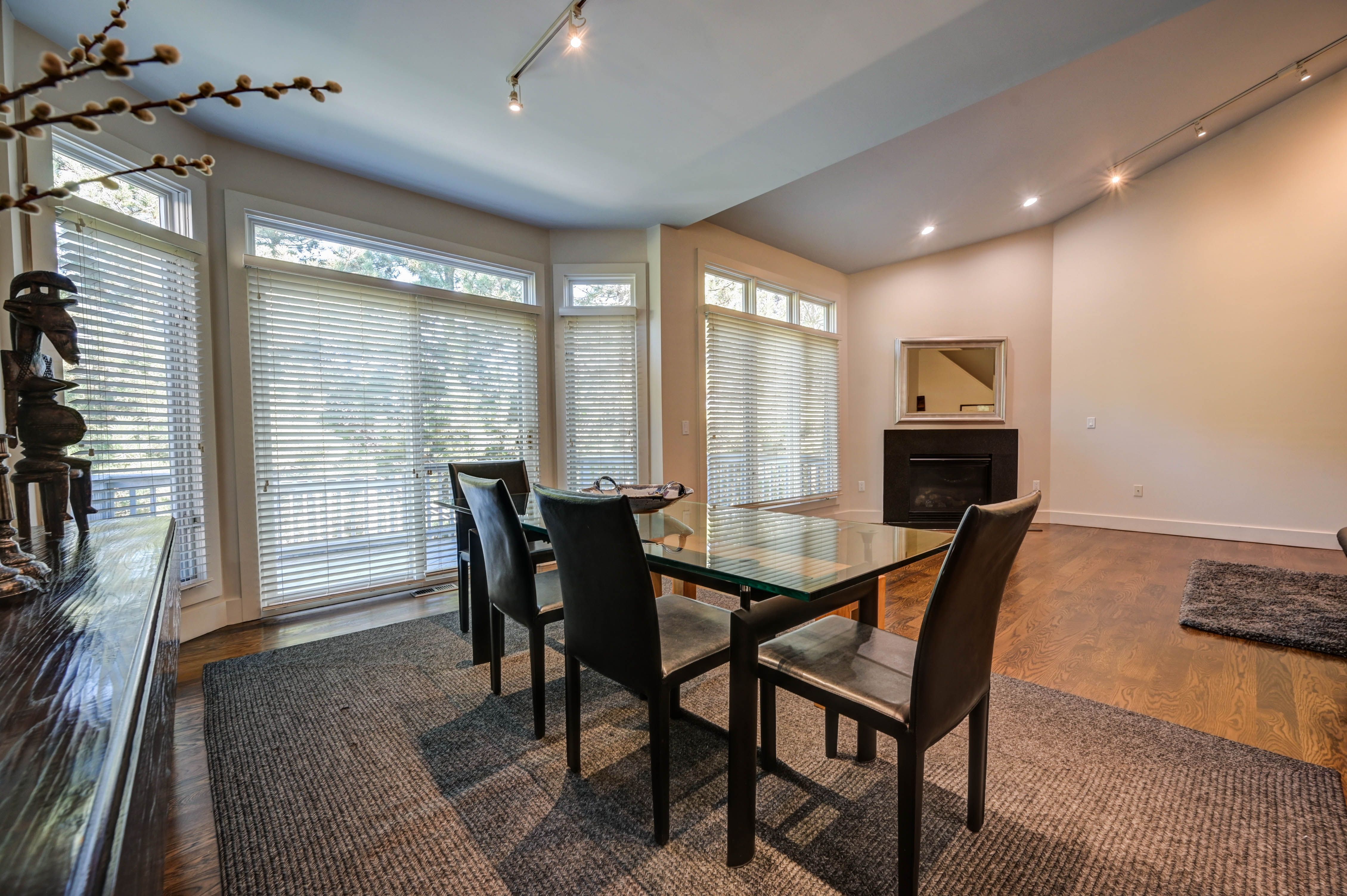 5613 PEMBROOKE