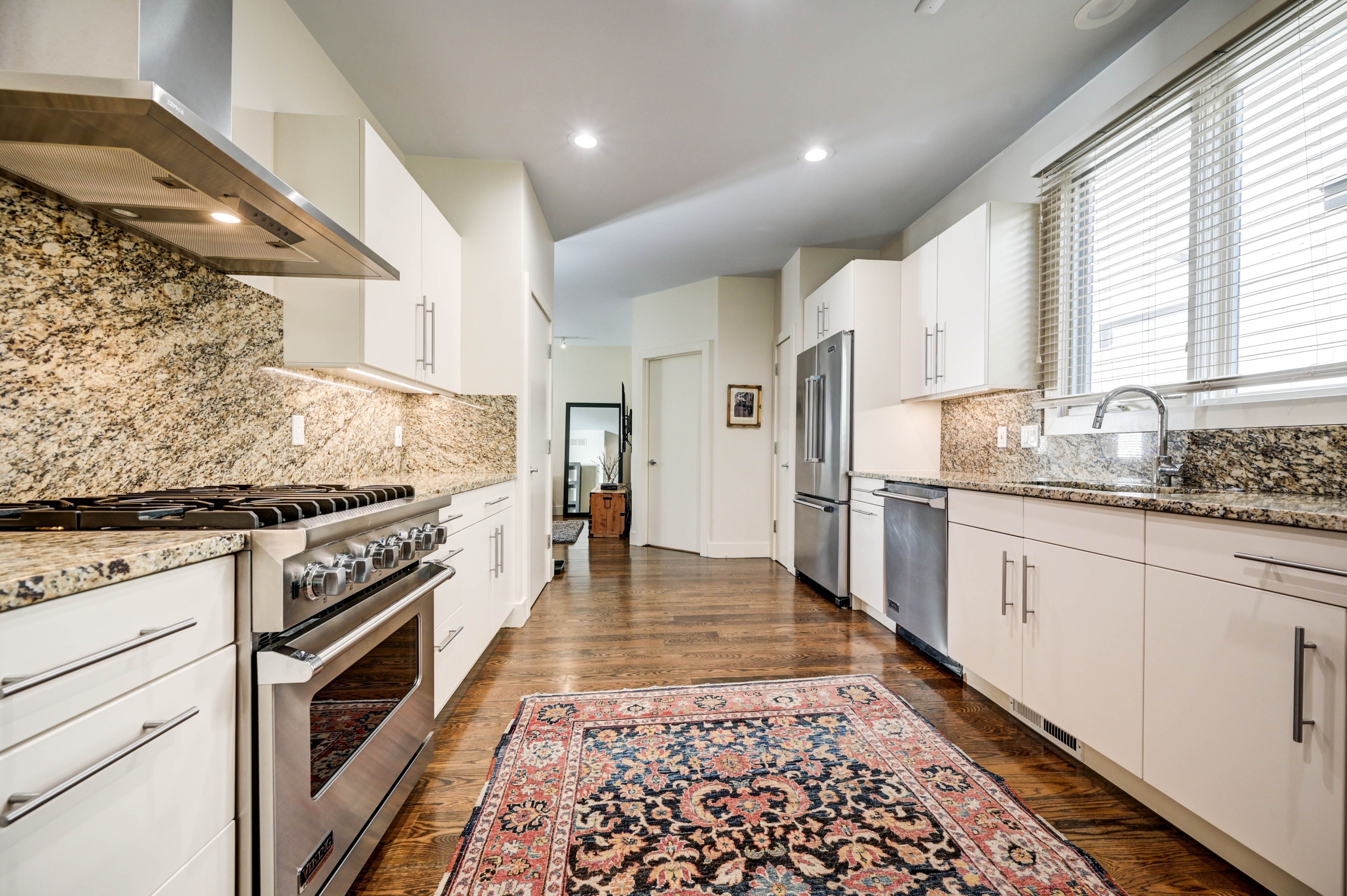 5613 PEMBROOKE