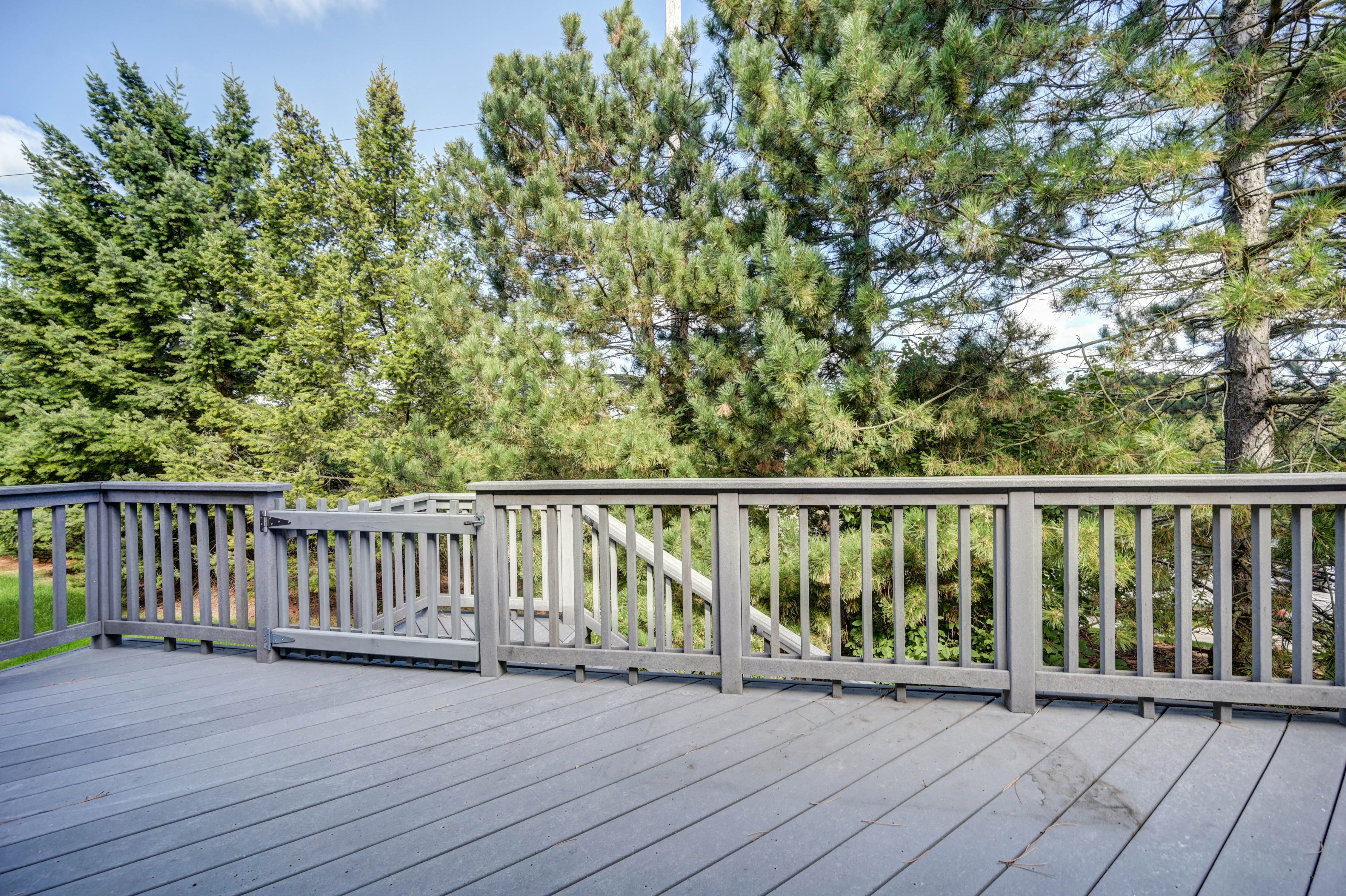 5613 PEMBROOKE
