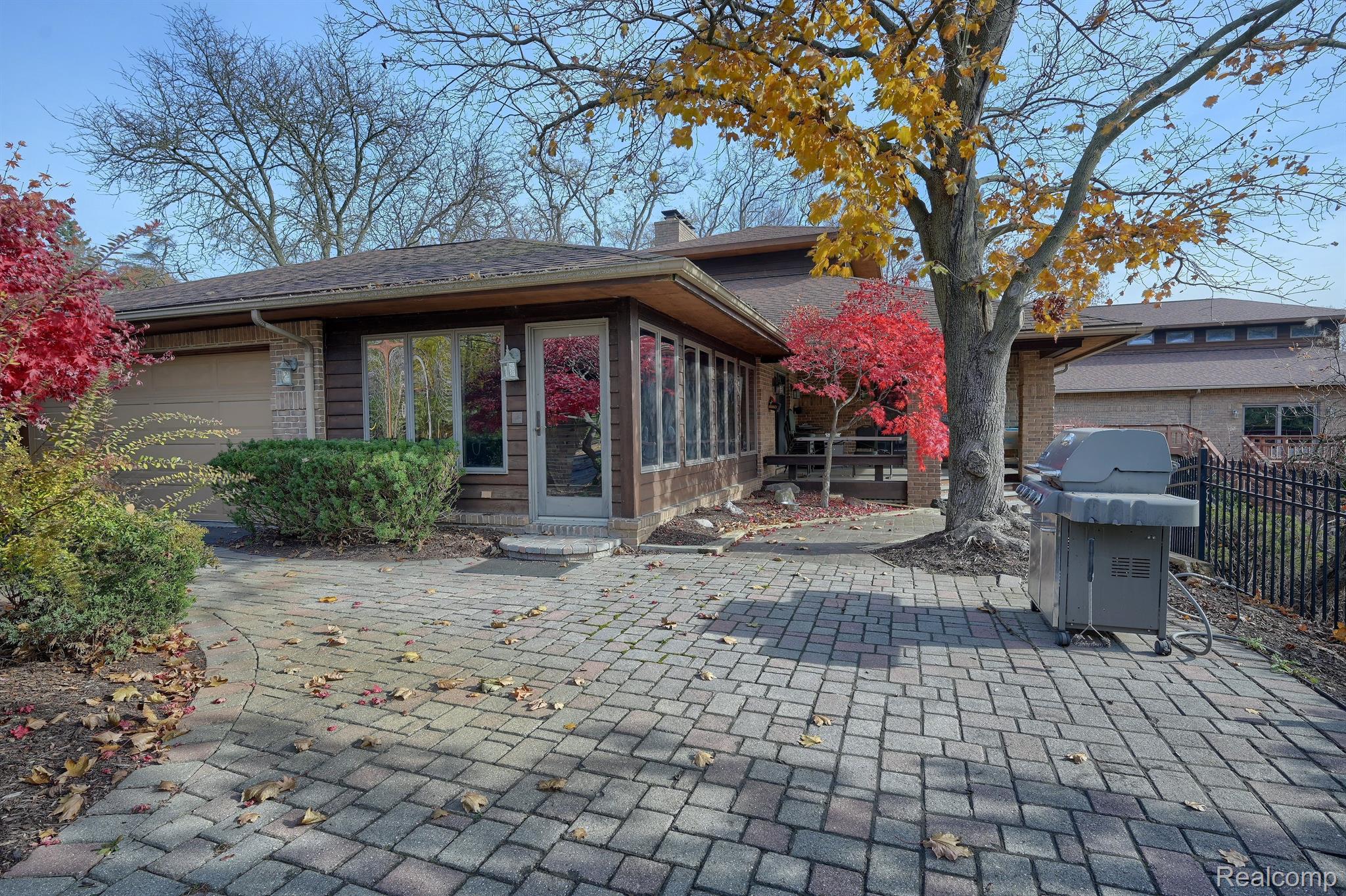 32781 W Eleven Mile Road