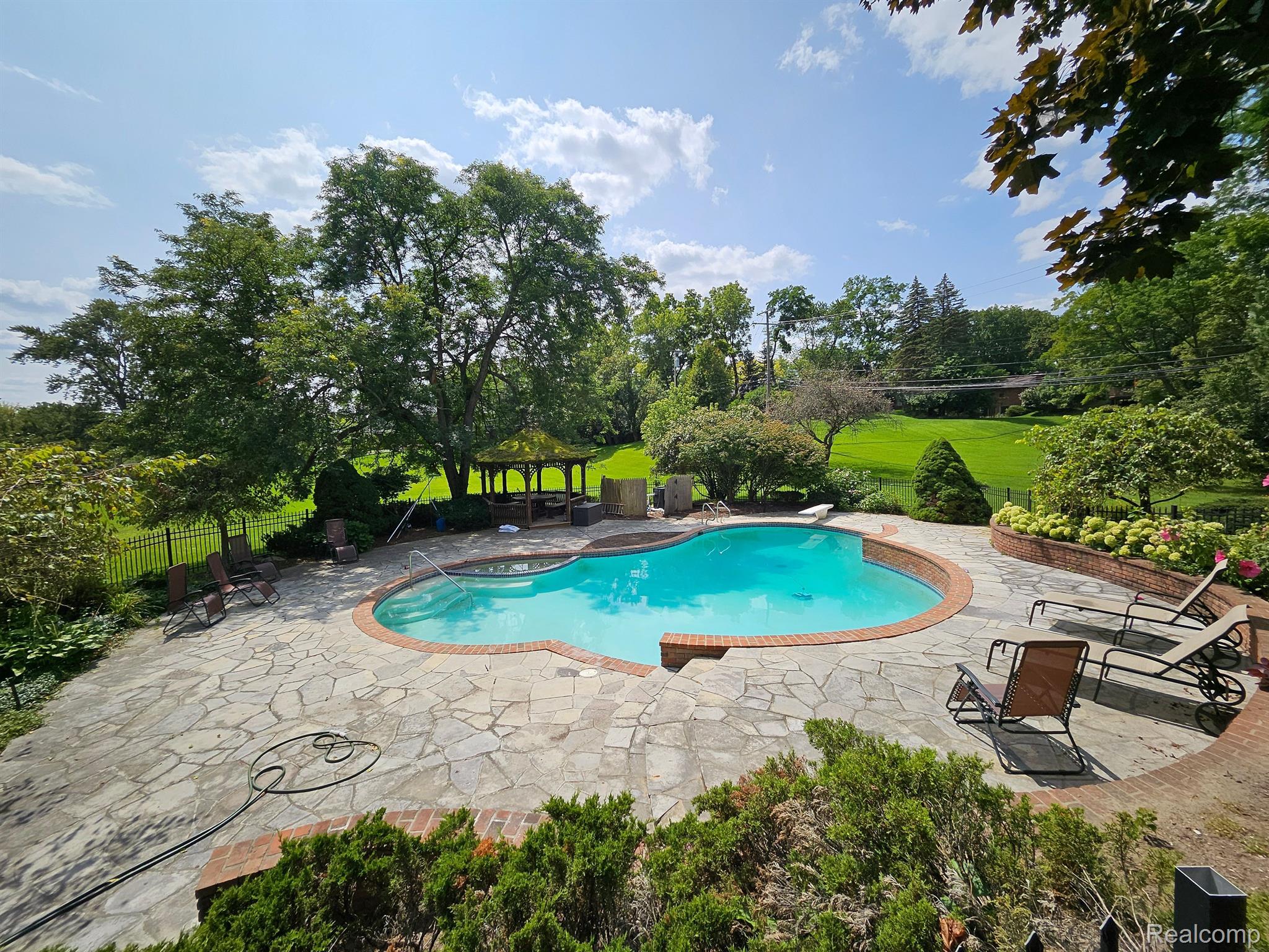 32781 W Eleven Mile Road