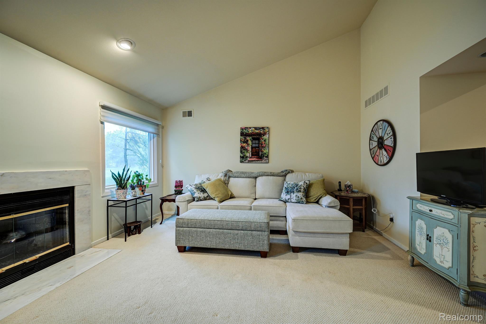 5272 SIMPSON LAKE Road