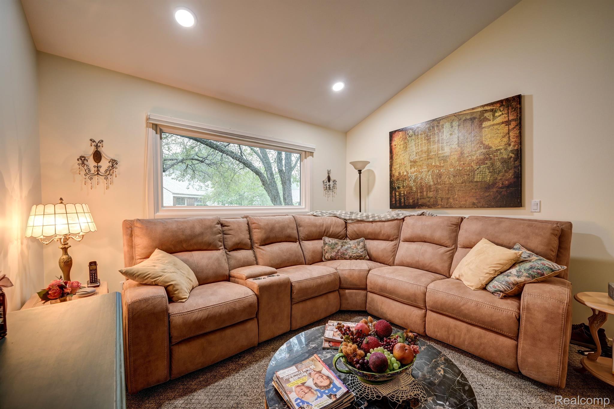 5272 SIMPSON LAKE Road