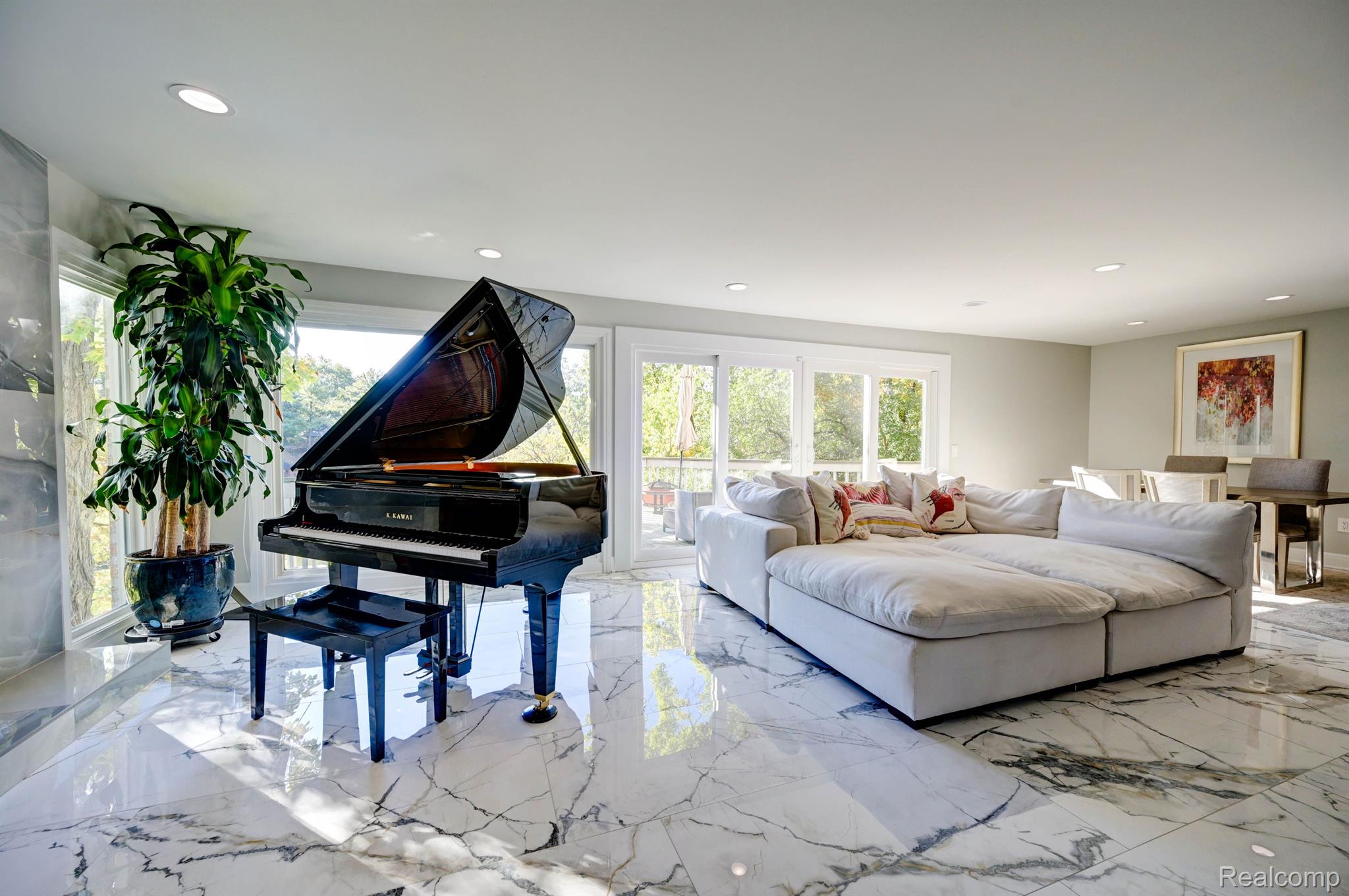 2295 CAMEO LAKE