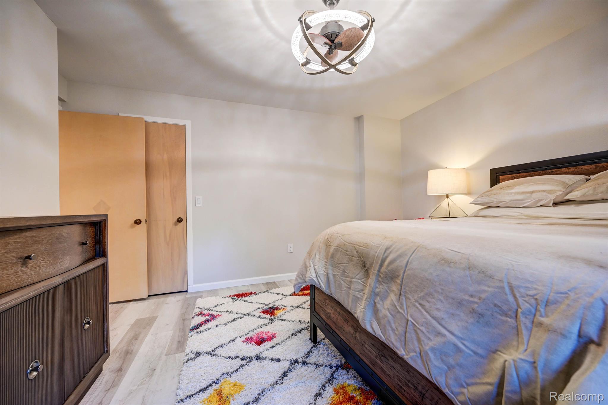 2295 CAMEO LAKE