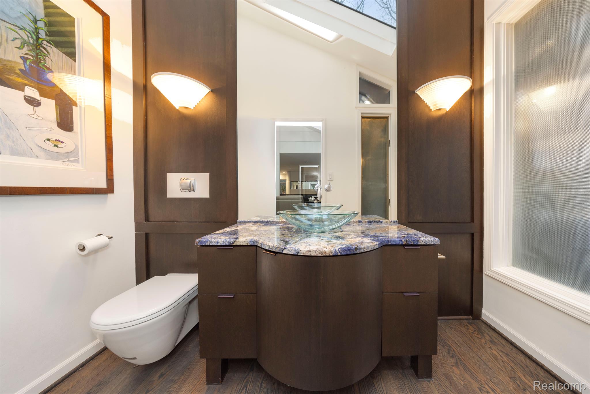 1725 LONG LAKE SHORE Drive