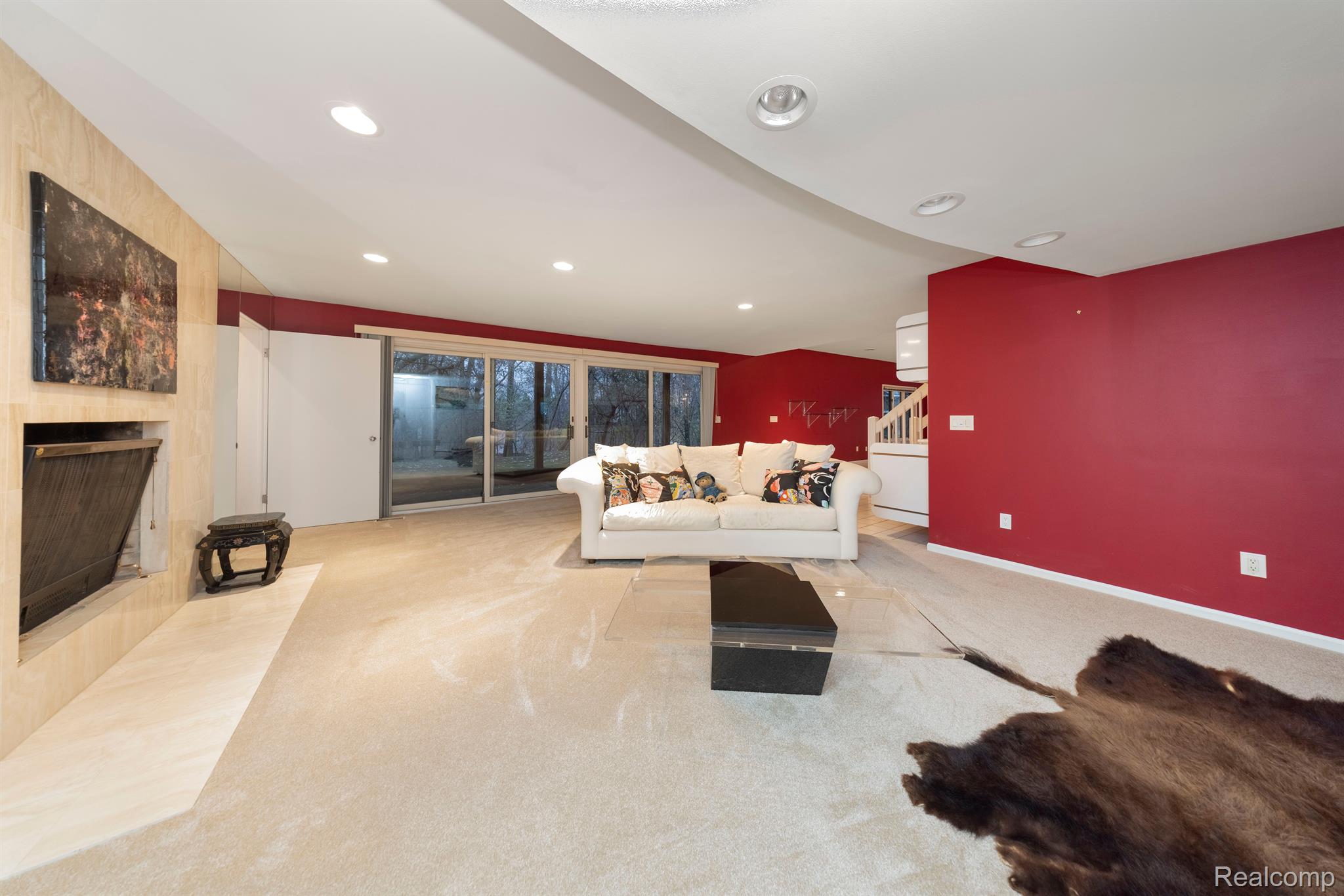 1725 LONG LAKE SHORE Drive