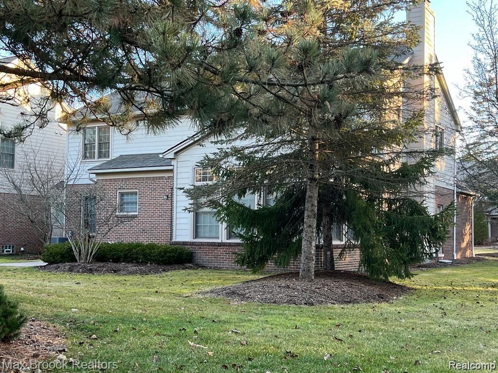 1048 GLENWOOD