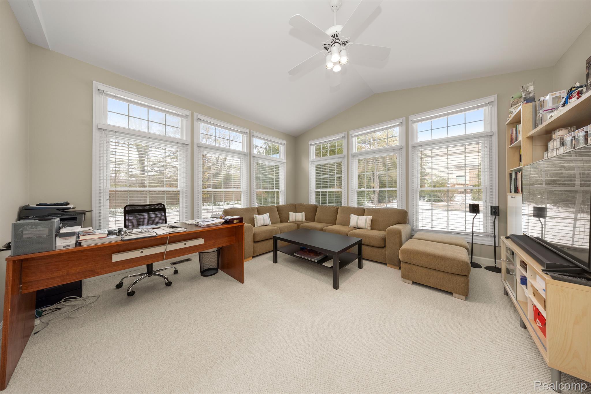 1048 GLENWOOD