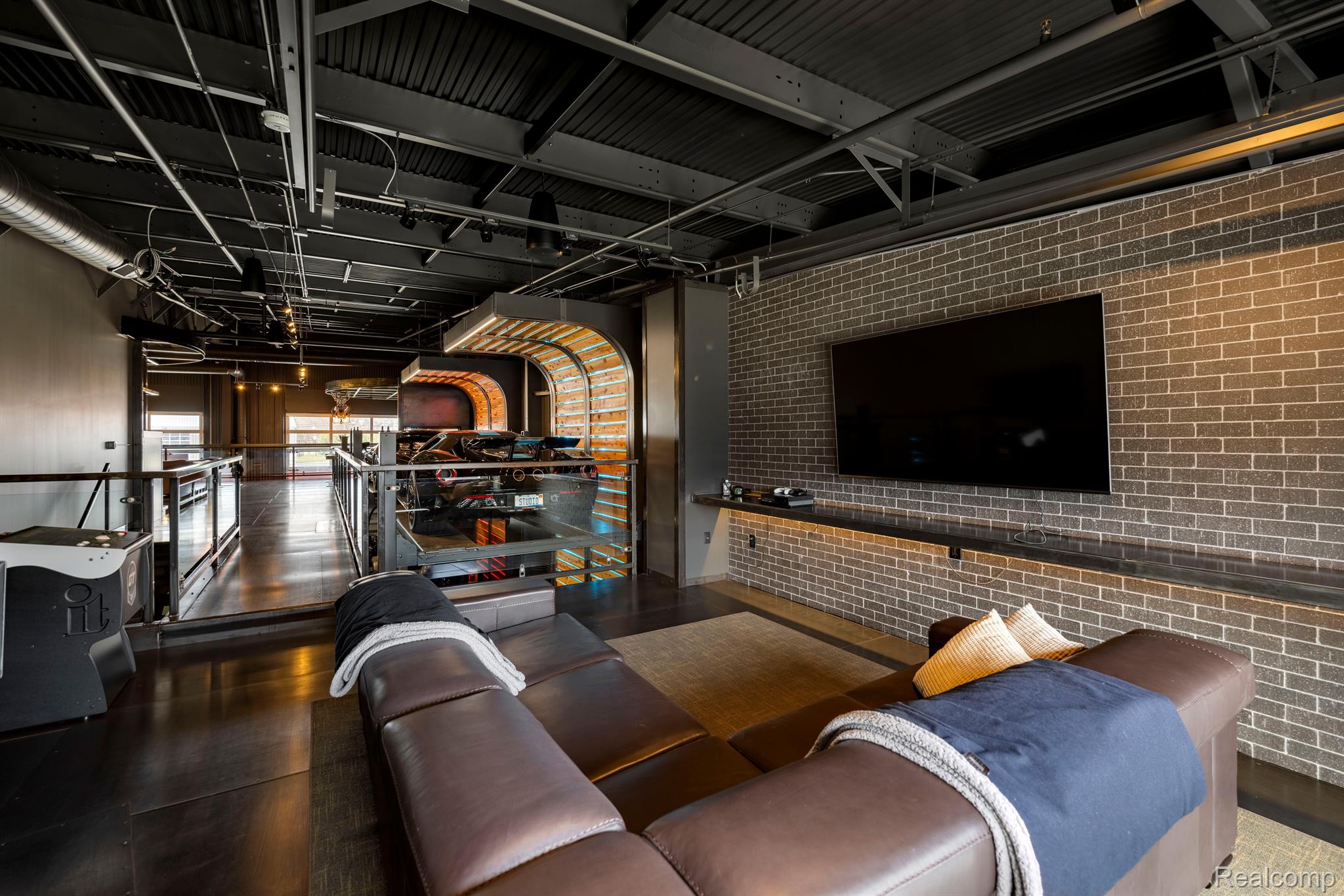134 W SPEED Way