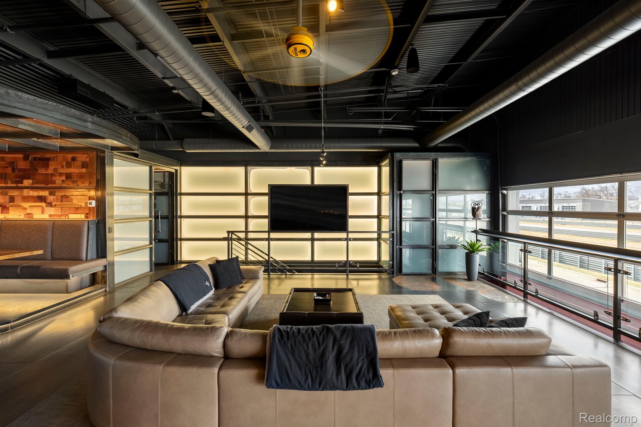 134 W SPEED Way