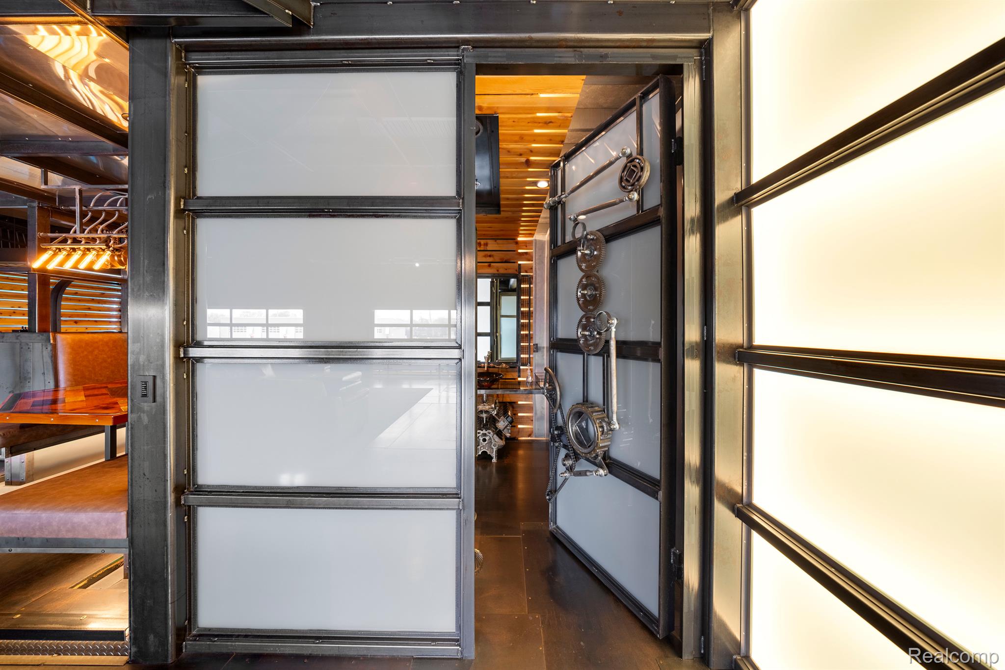 134 W SPEED Way