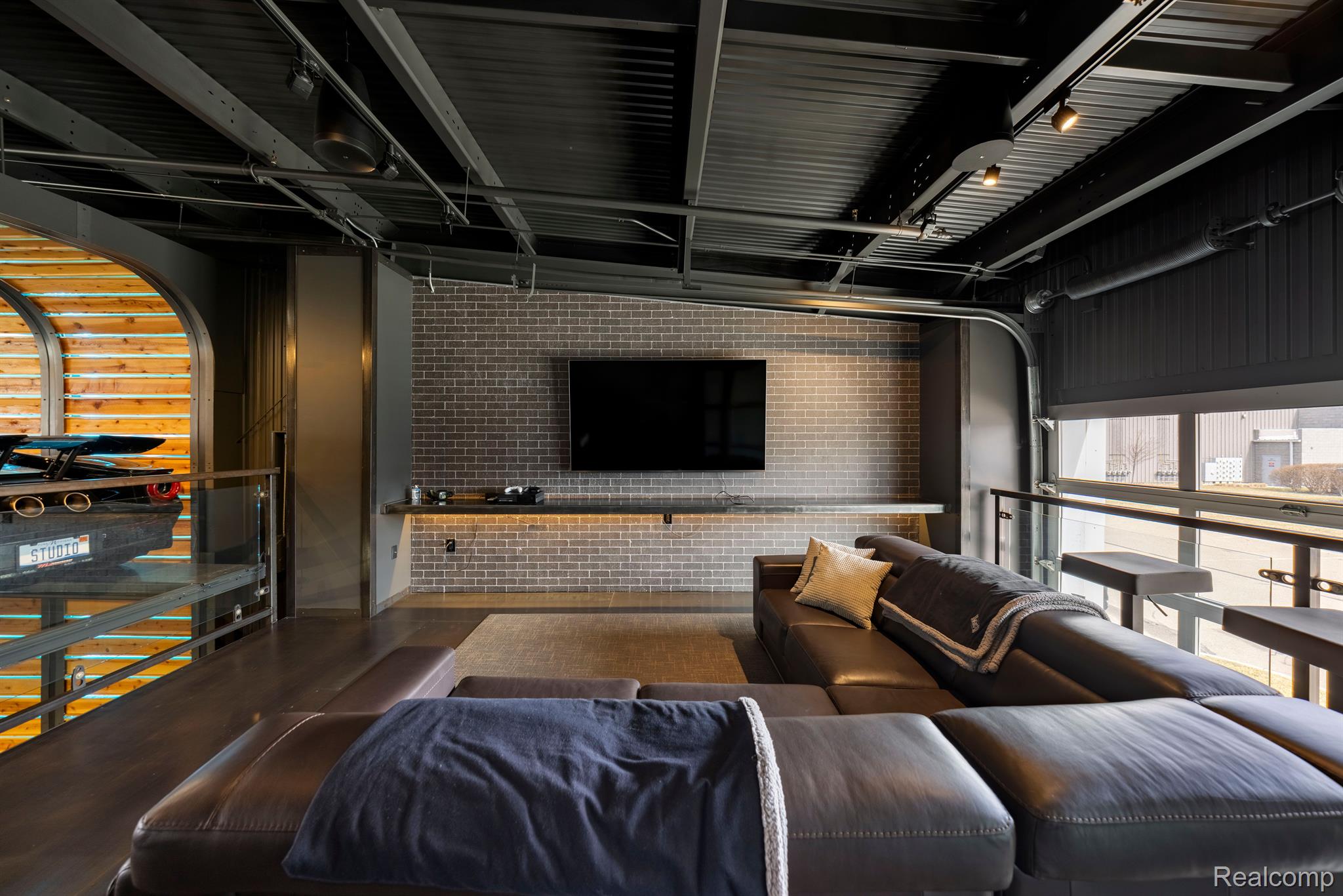 134 W SPEED Way