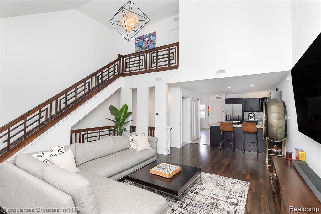 2662 WOODWARD Avenue 64