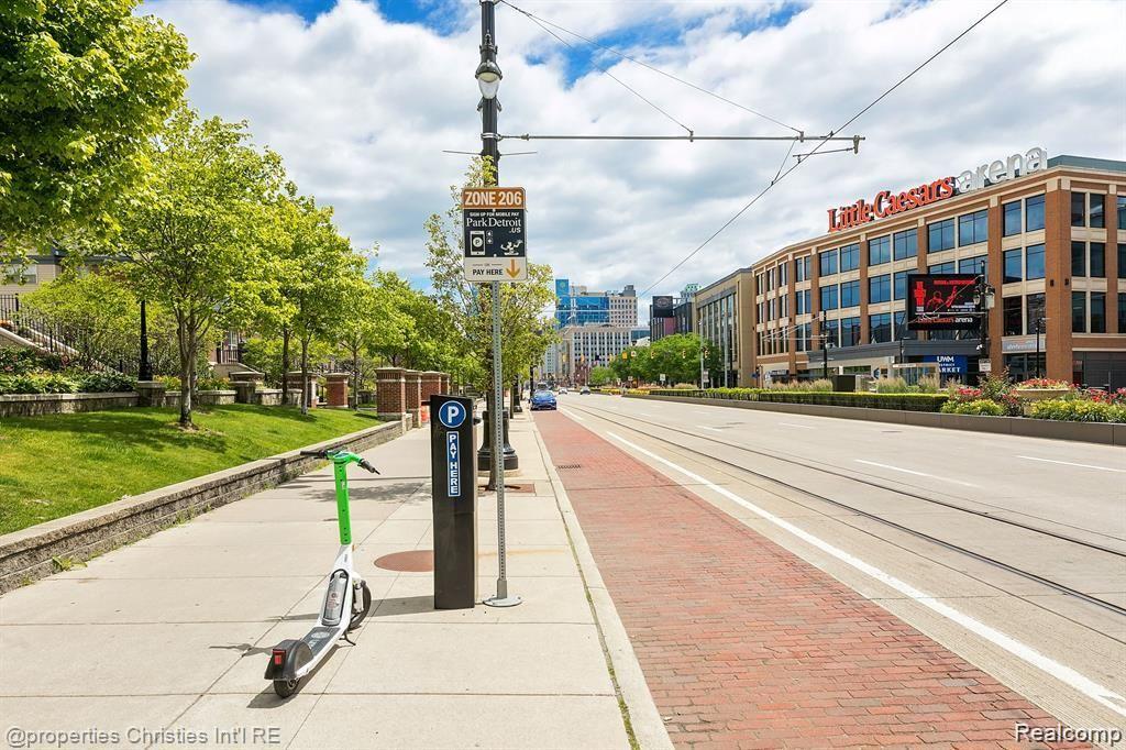 2662 WOODWARD Avenue 64