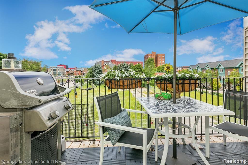 2662 WOODWARD Avenue 64