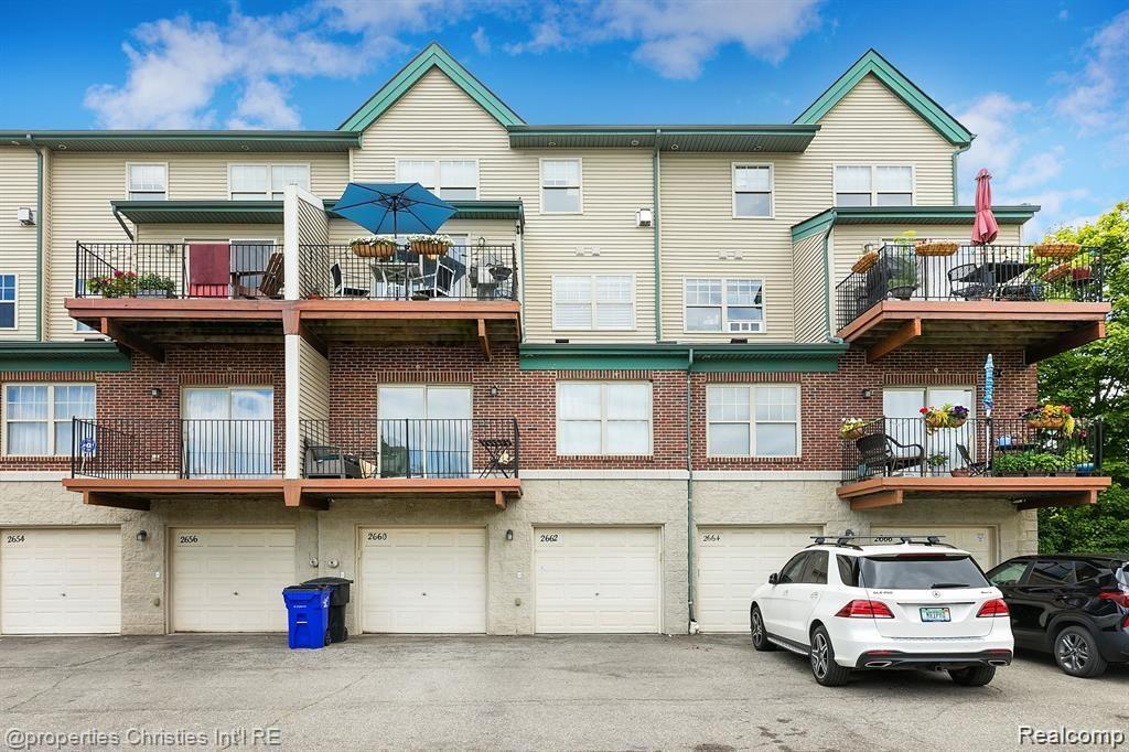 2662 WOODWARD Avenue 64