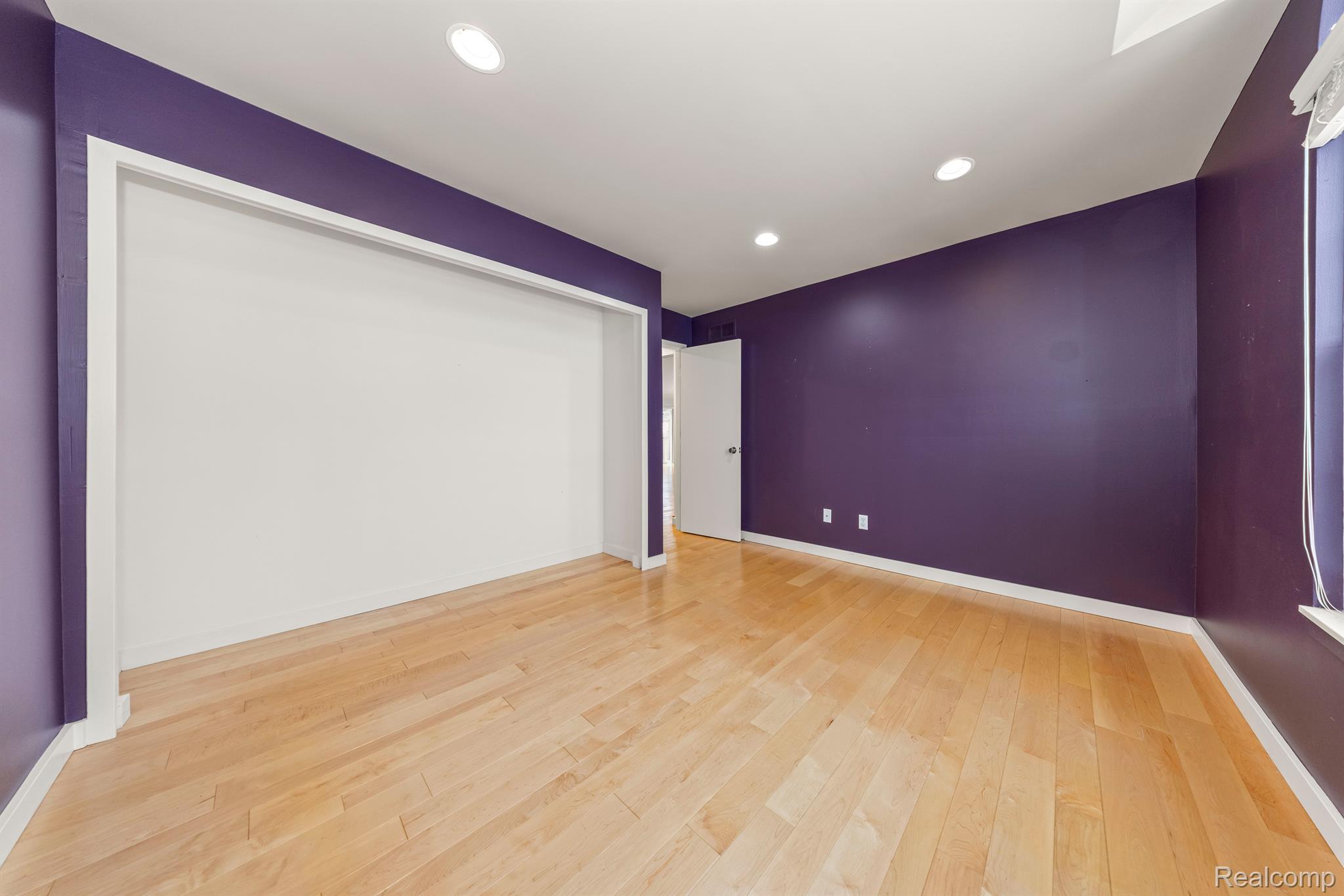 165 WINDING Brook