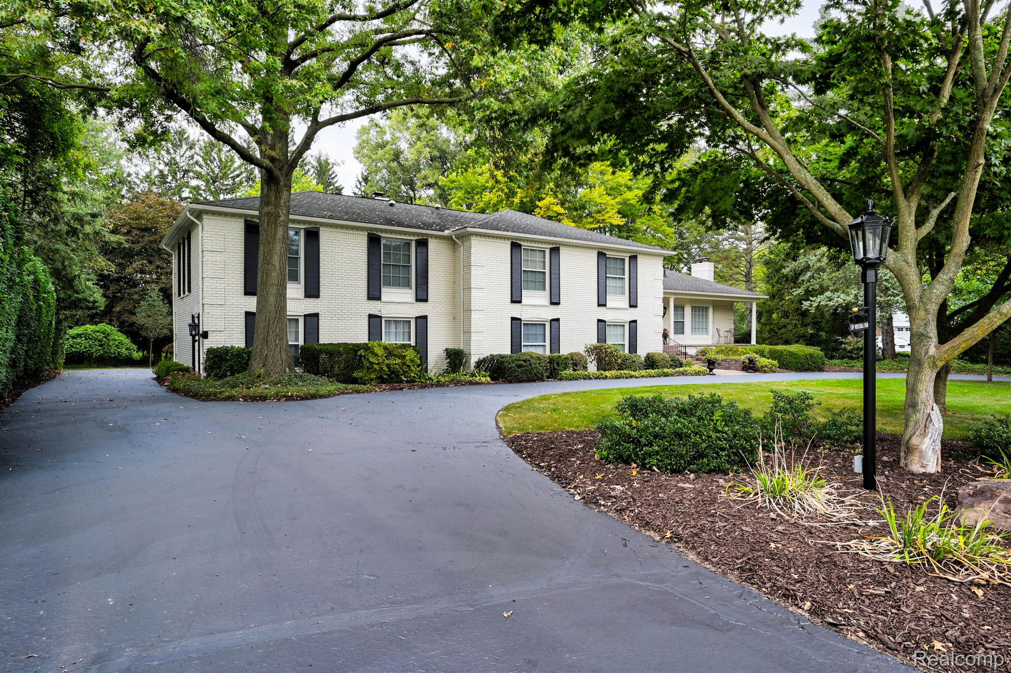 539 WHITEHALL Road