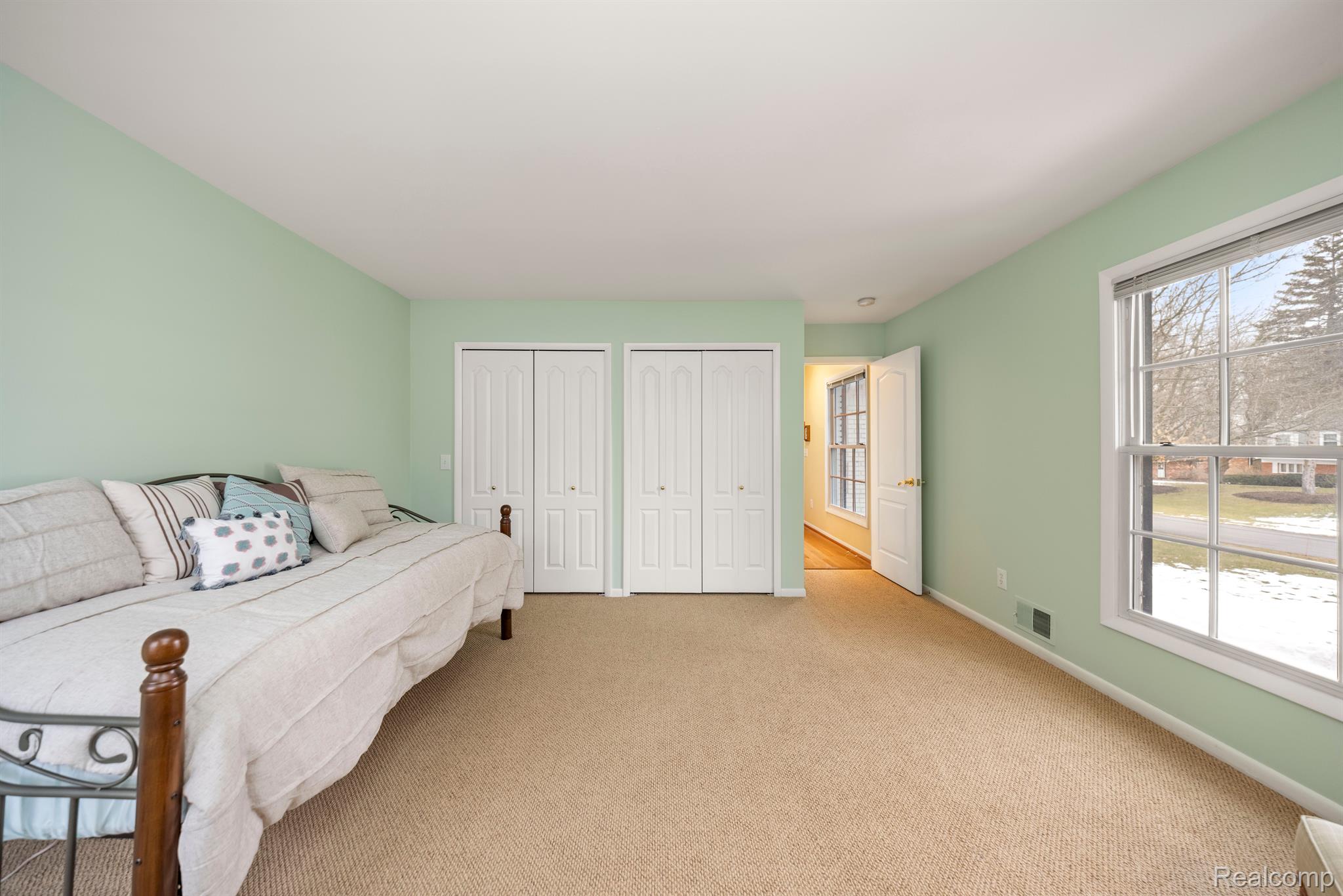 539 WHITEHALL Road