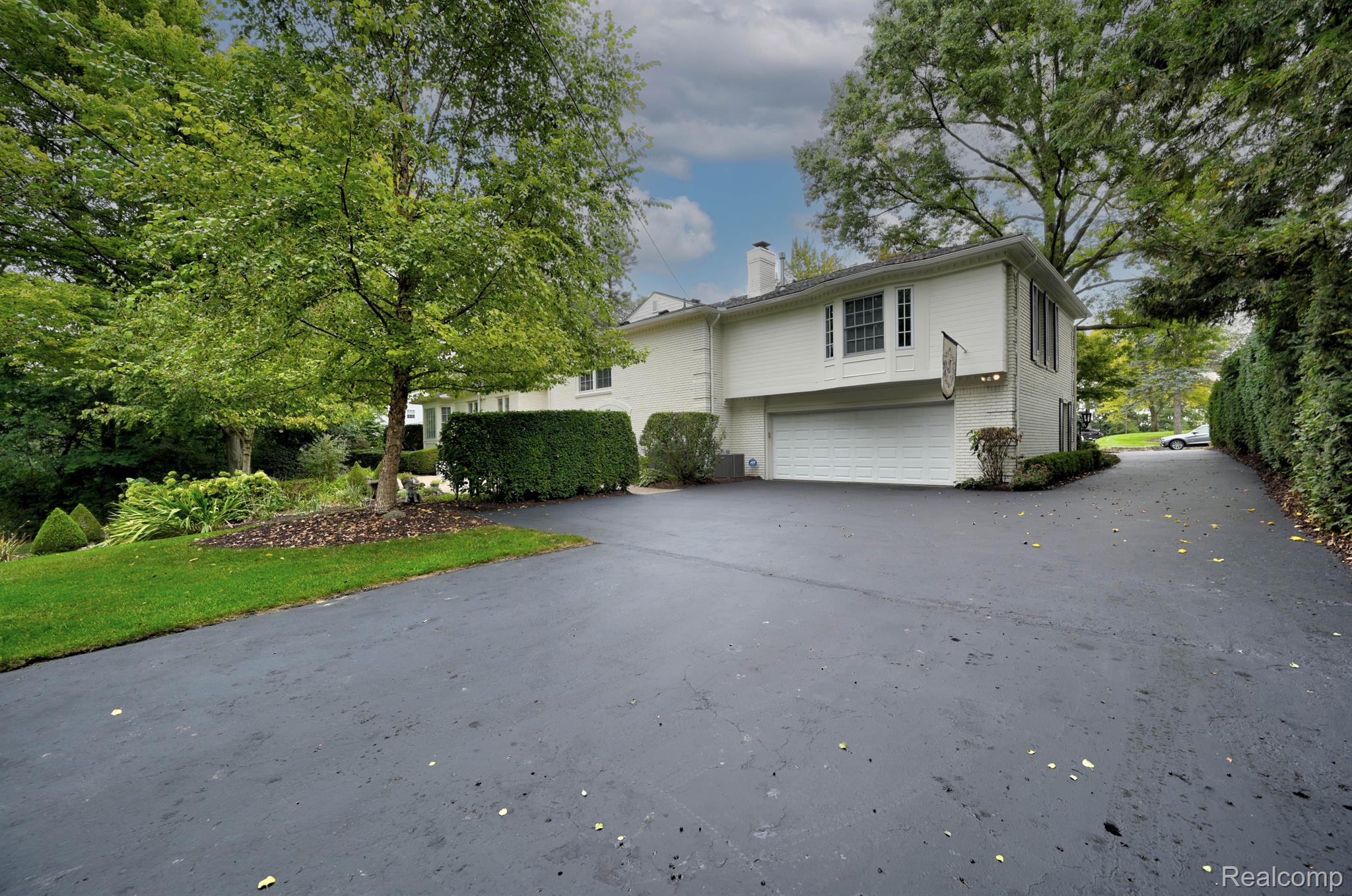 539 WHITEHALL Road