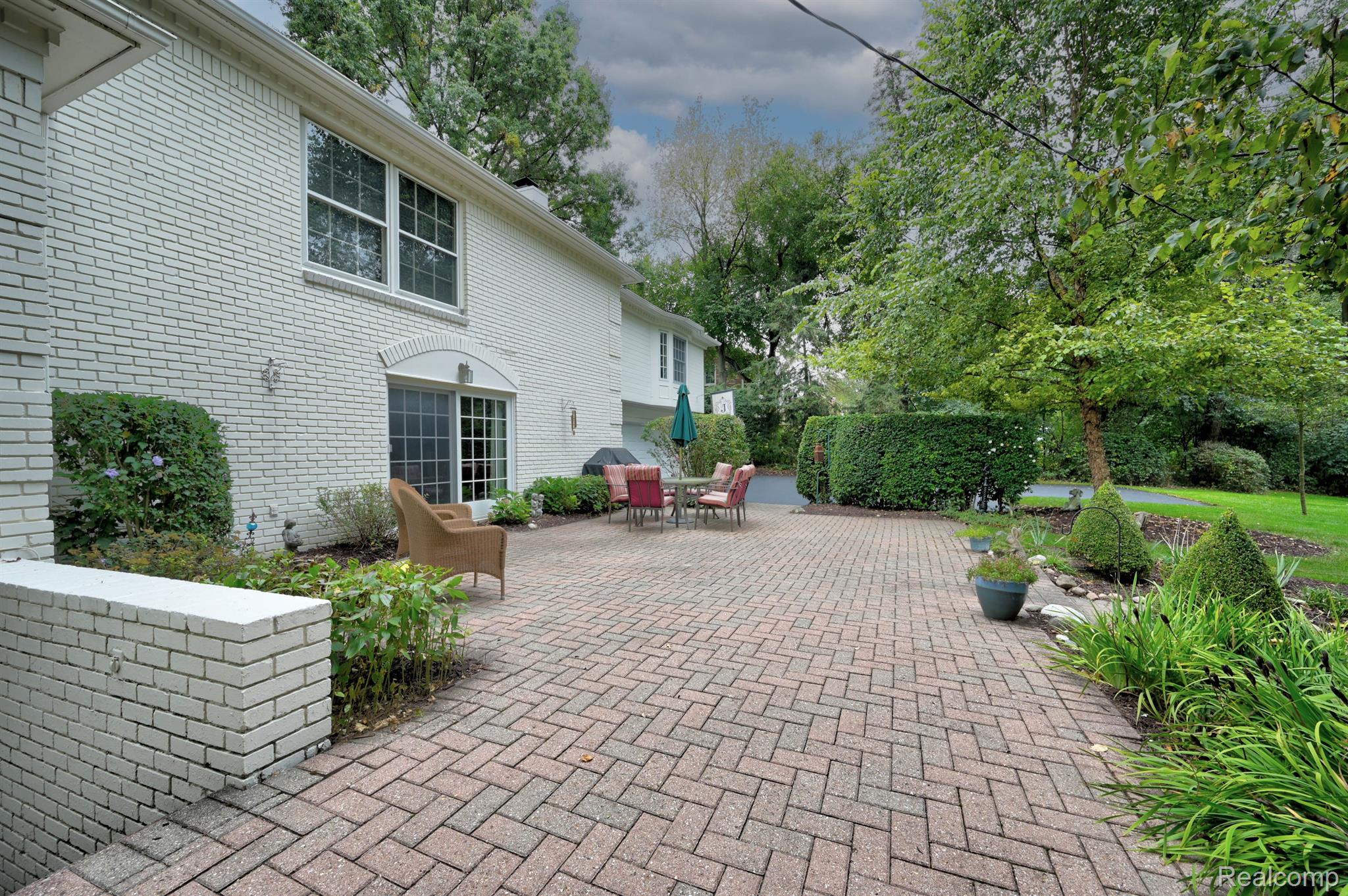 539 WHITEHALL Road