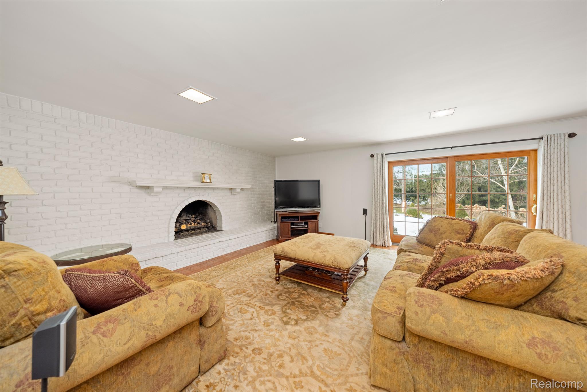 539 WHITEHALL Road